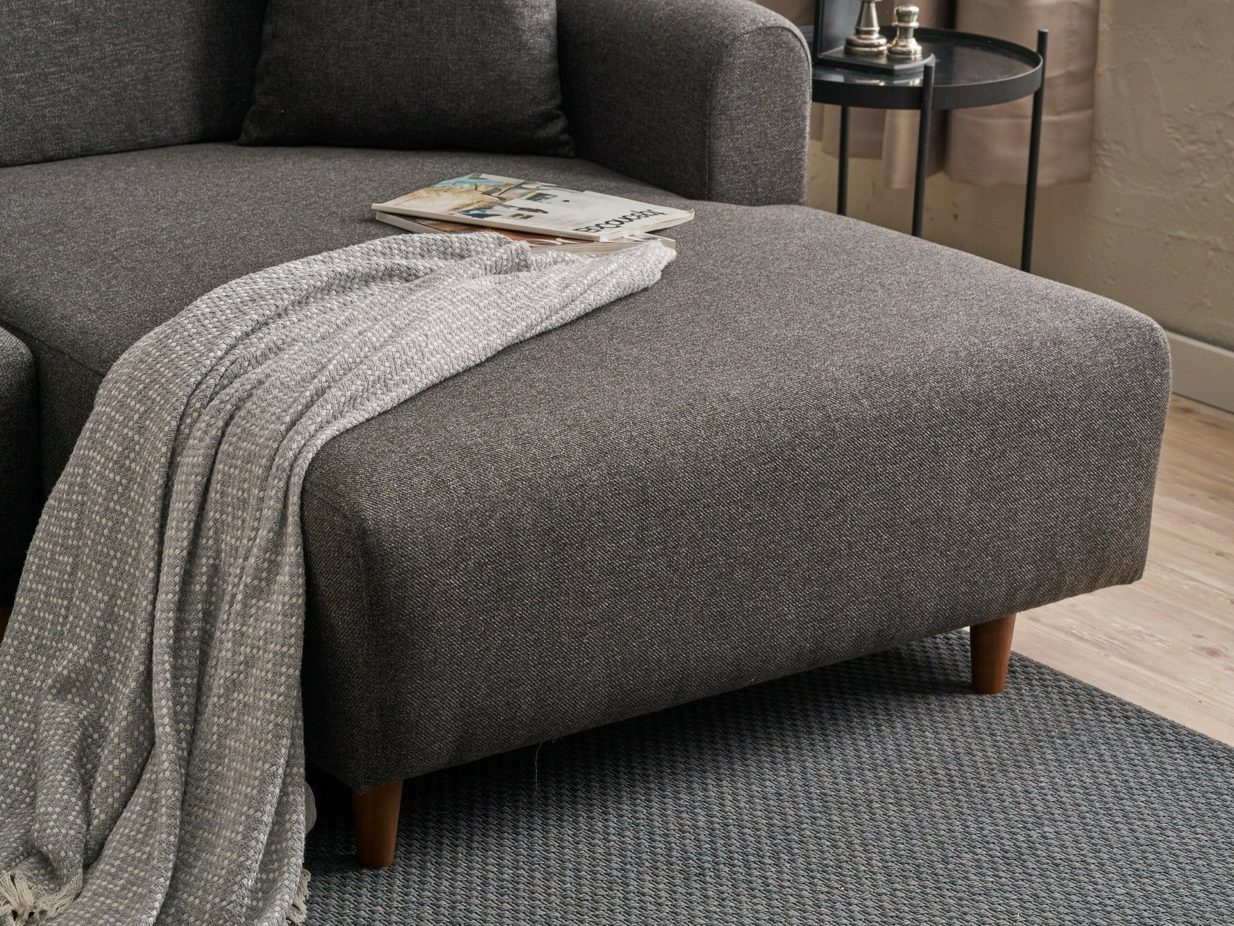 Stūra dīvāns Altadena 592 (Antracīts)