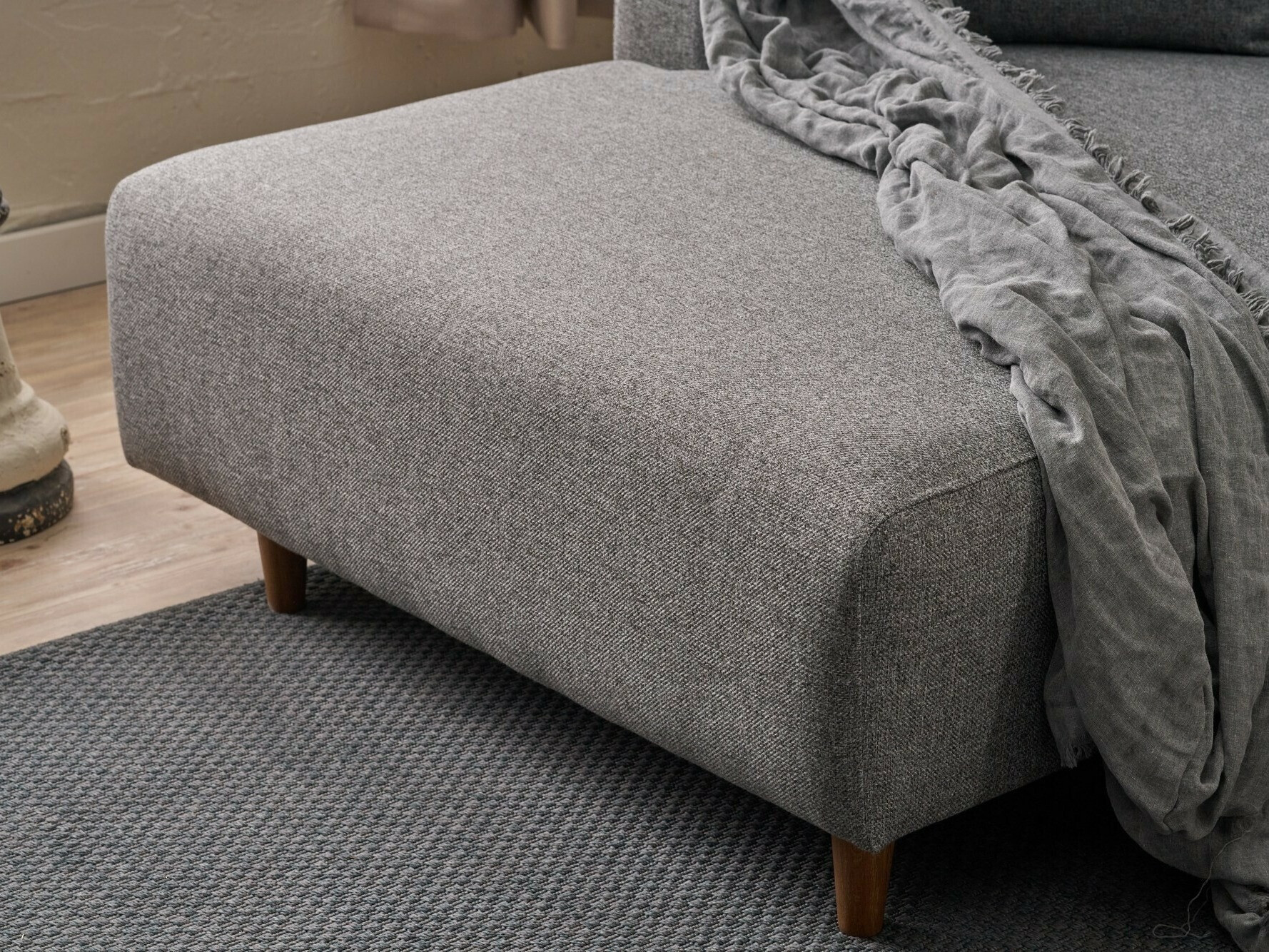 Stūra dīvāns Altadena 592 (Pelēks)