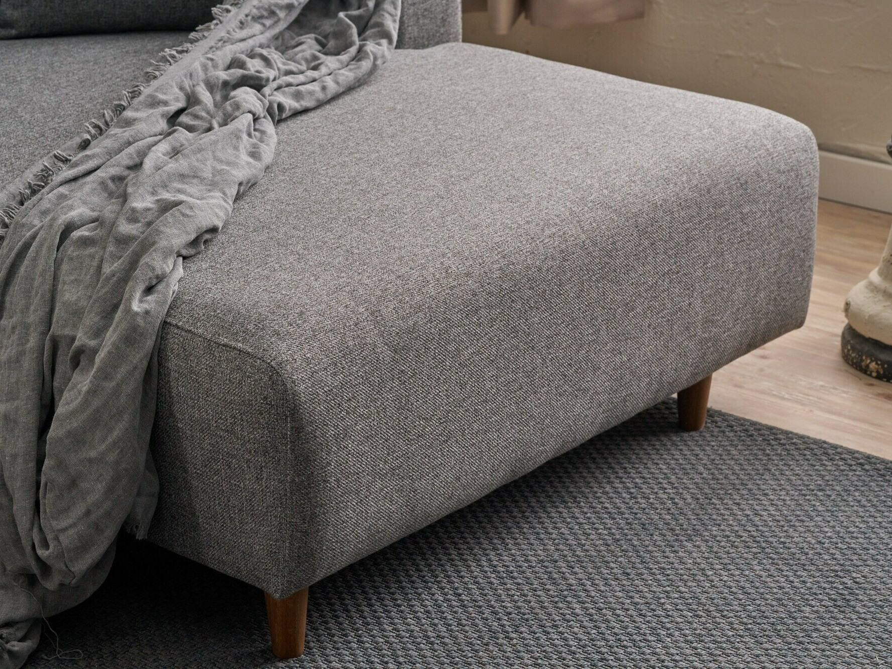 Угловой диван Altadena 592 (Серый)