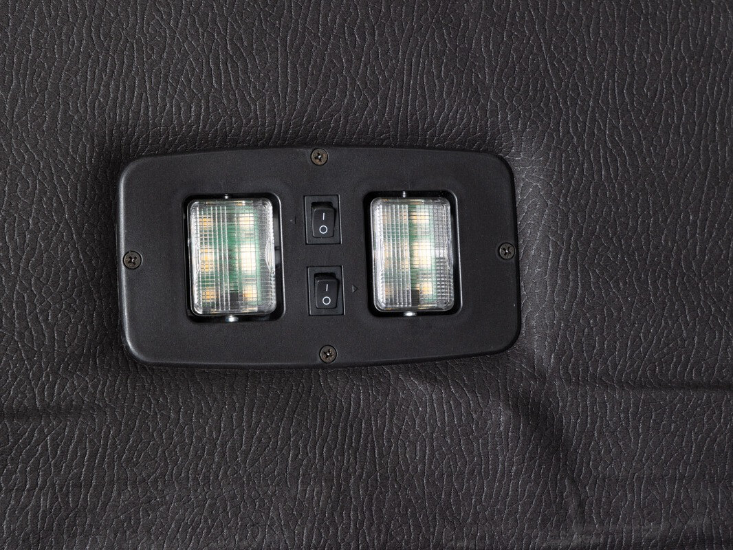 Dīvāns reglainer Dallas 4511