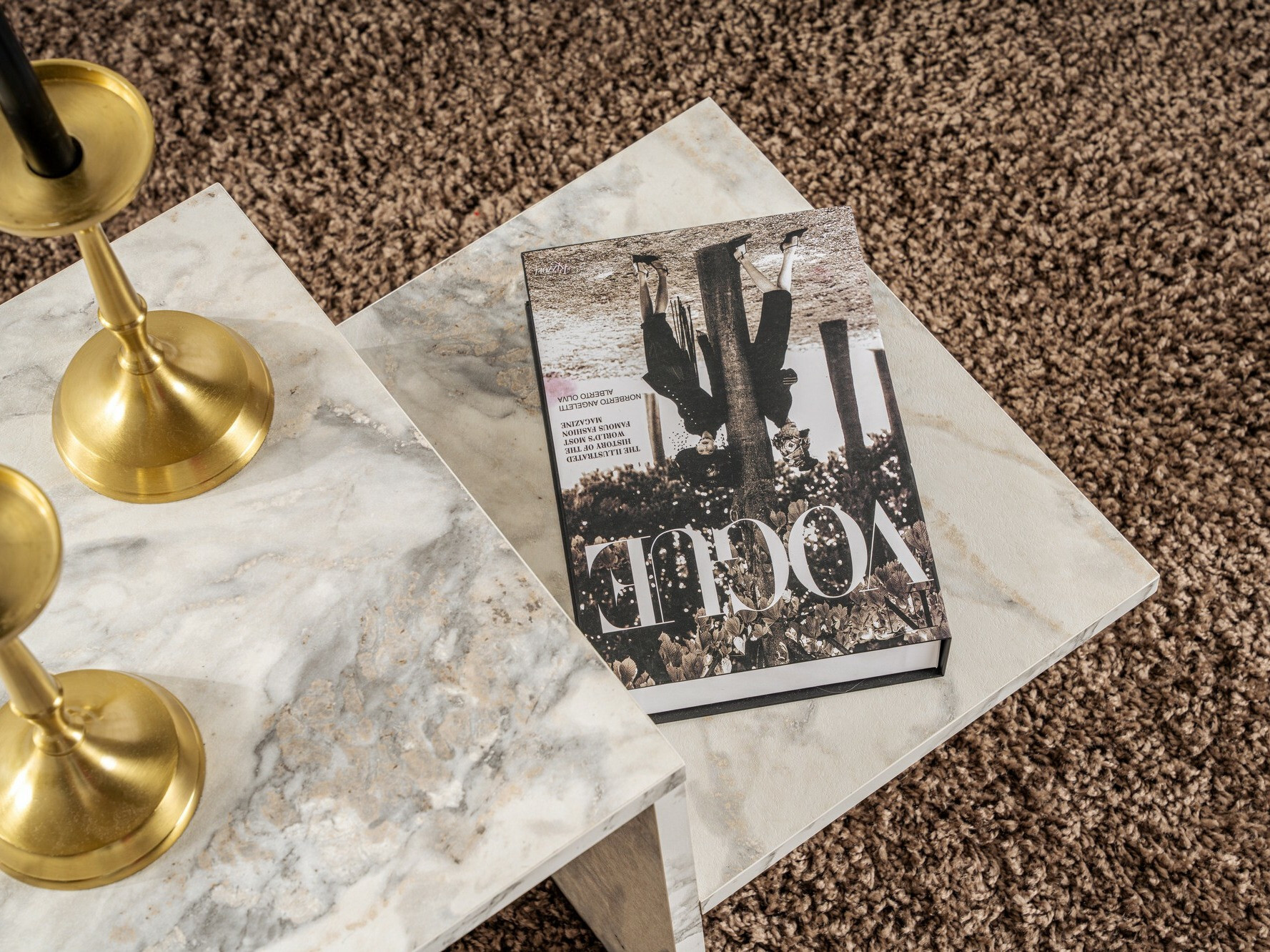 Žurnālu galdiņš Novato 104 (Balts marmors)