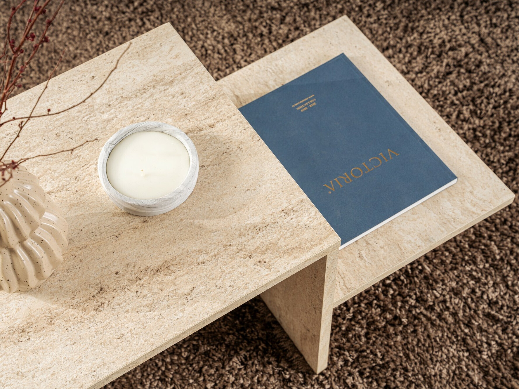 Žurnālu galdiņš Novato 104 (Gaišs travertīns)