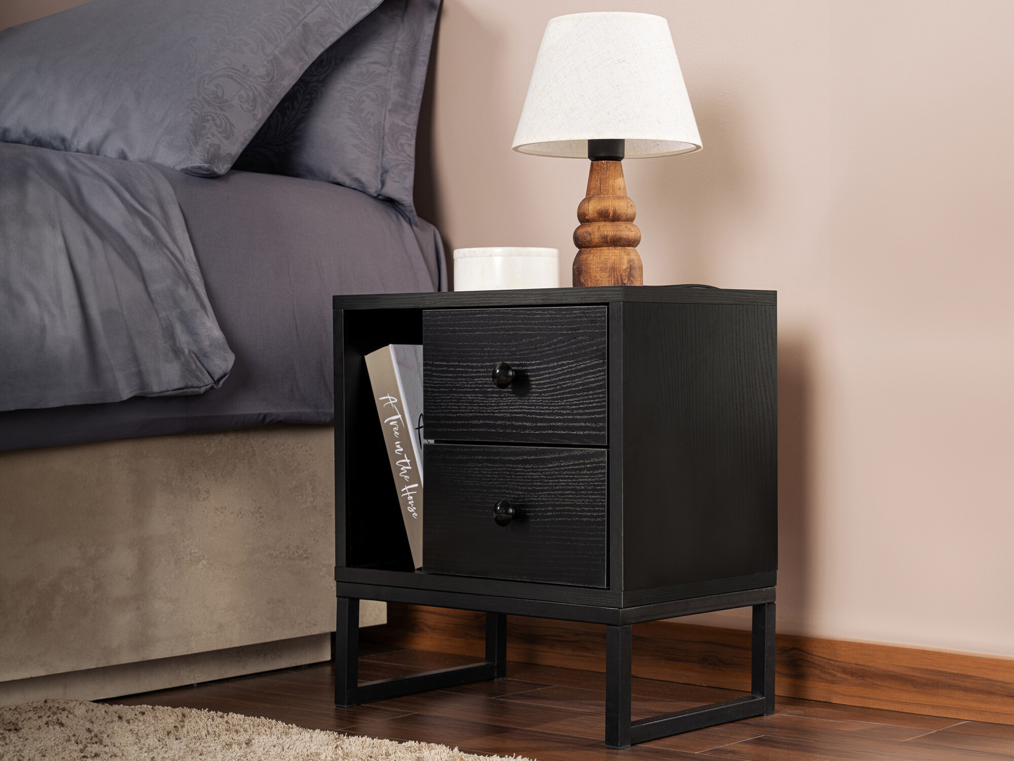 Naktsgaldiņš Novato 109 (Melns)