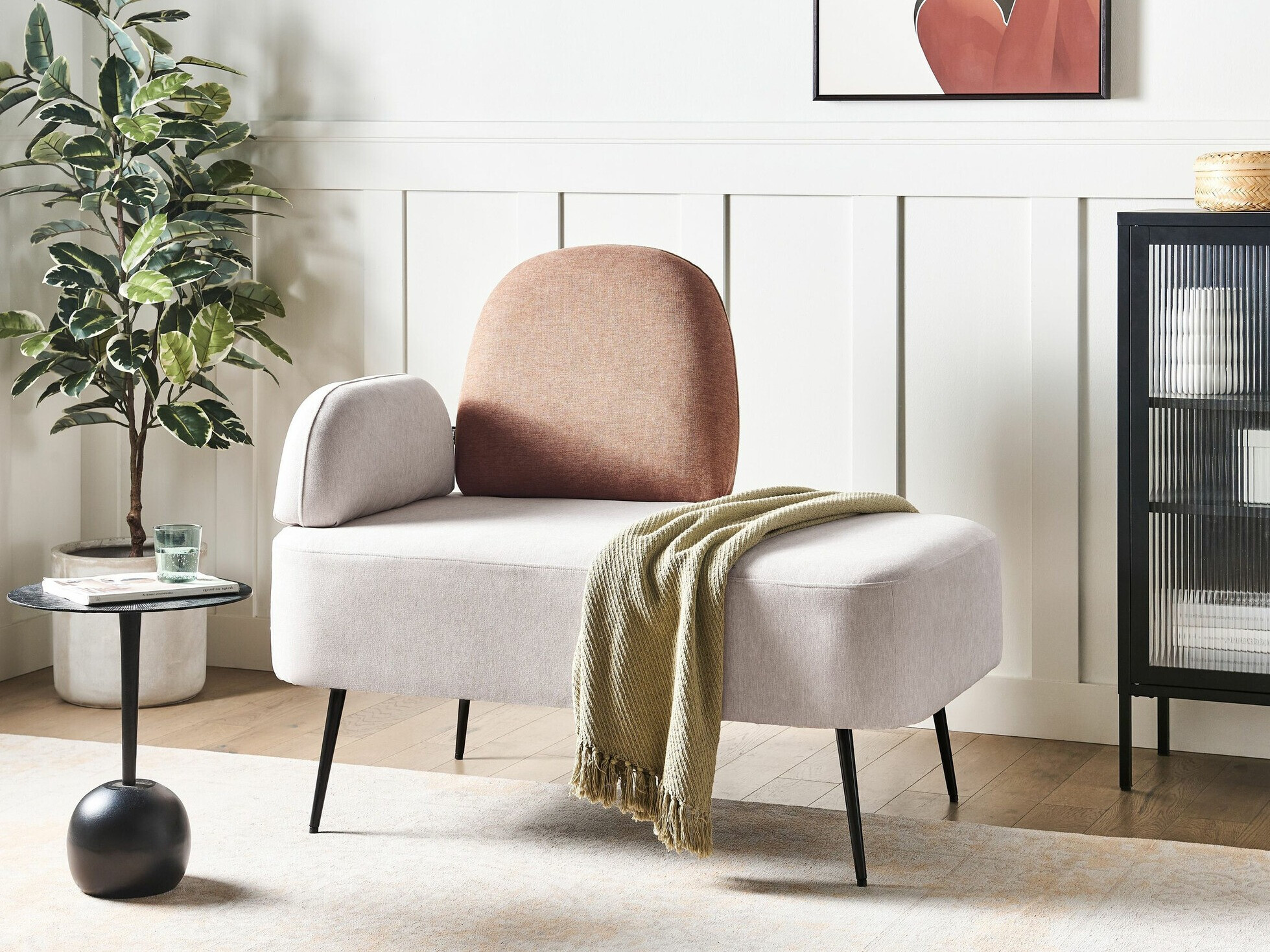 Kušete Berwyn 1729 (Balts + Brūns)