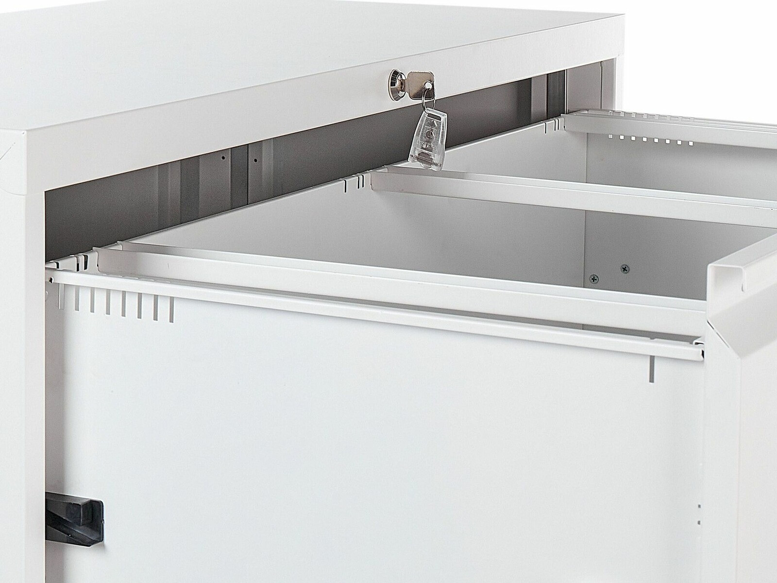 Kомод Berwyn 2225