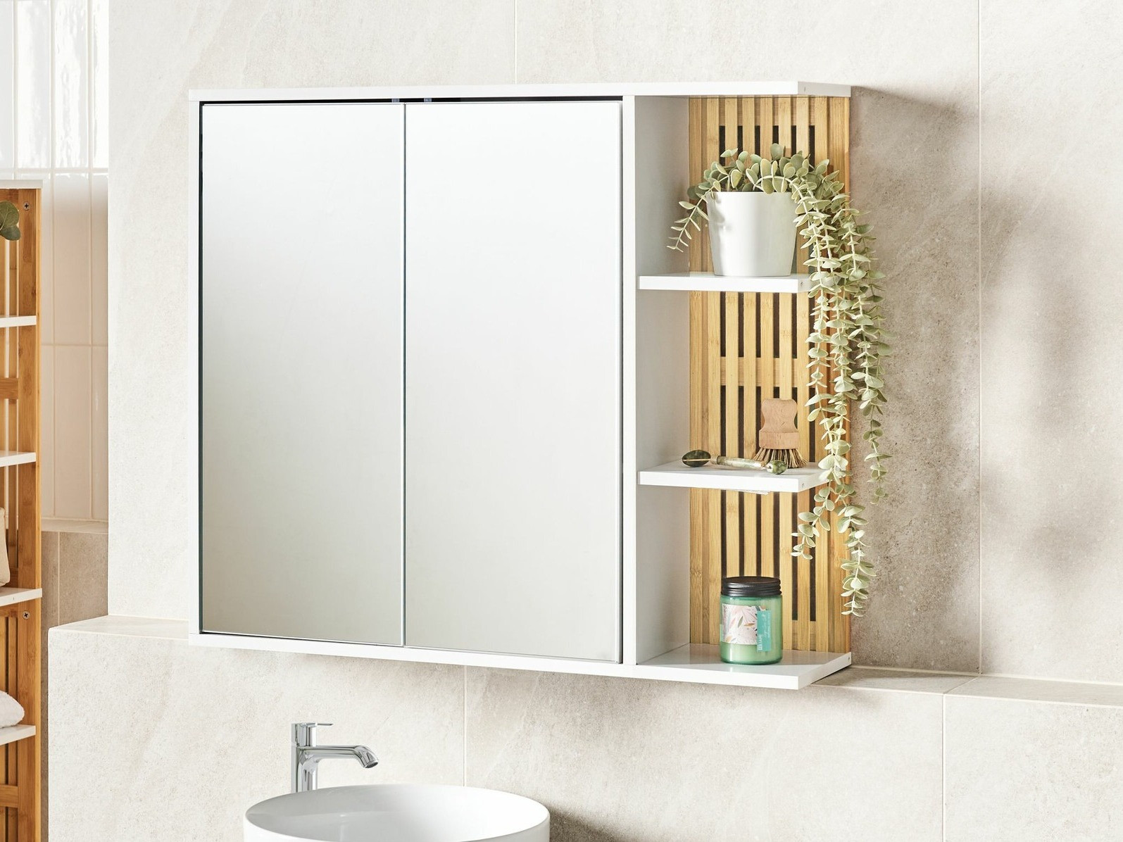 Vannas istabas skapis ar spoguli Berwyn 2343