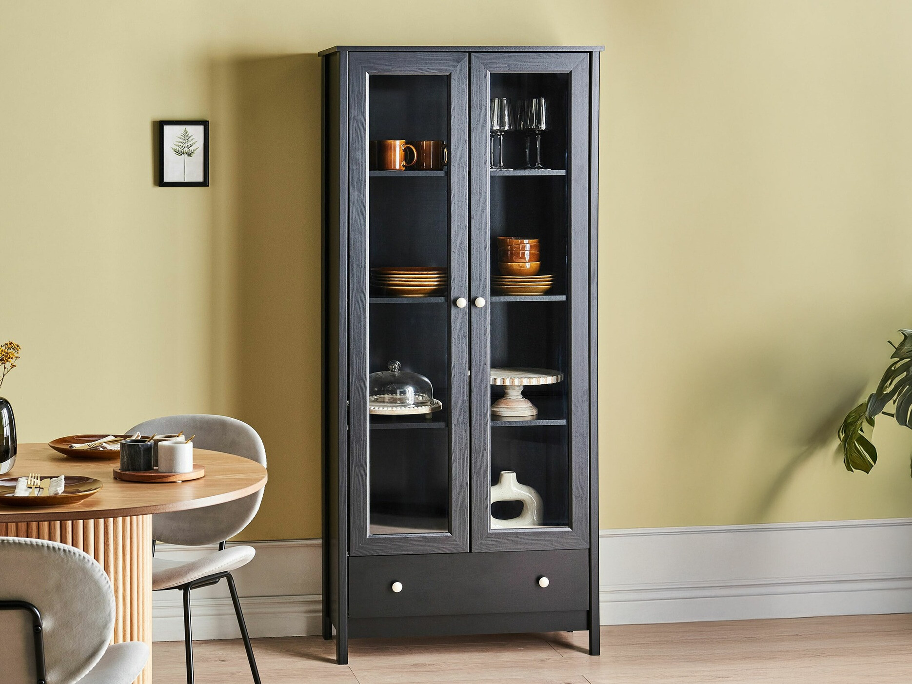 Plaukts Berwyn 2381 (Melns)