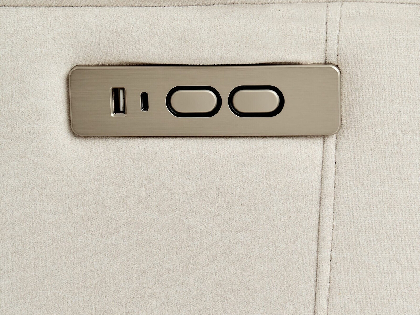 Krēsls reglainer Berwyn 2420 (Krēms)