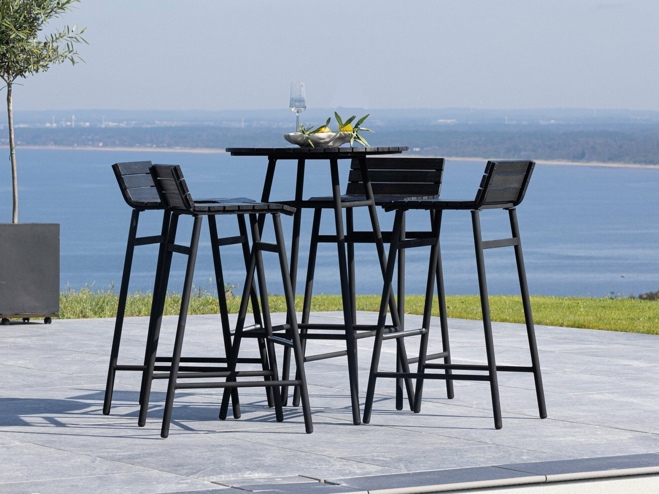 Galds un krēslu komplekts Dallas 4647