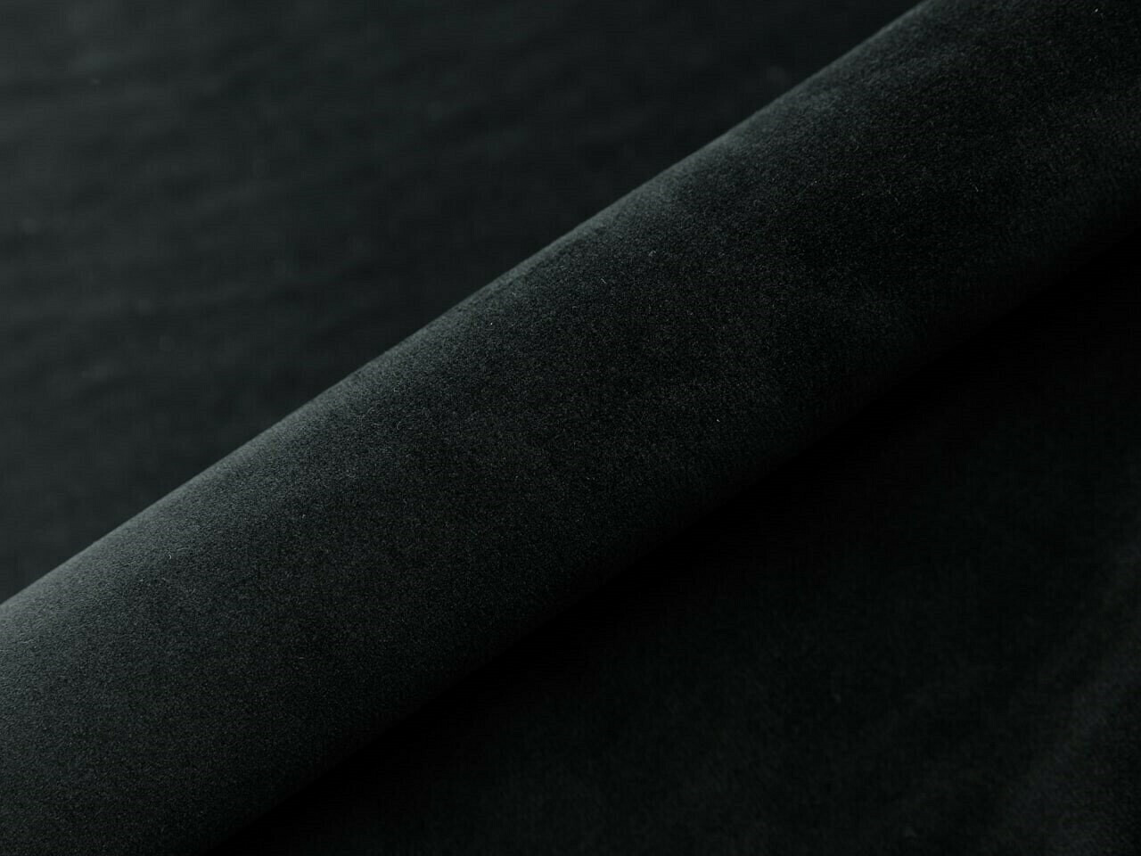 Kontinentālā gulta Martinez 110 (Magic Velvet 2219)