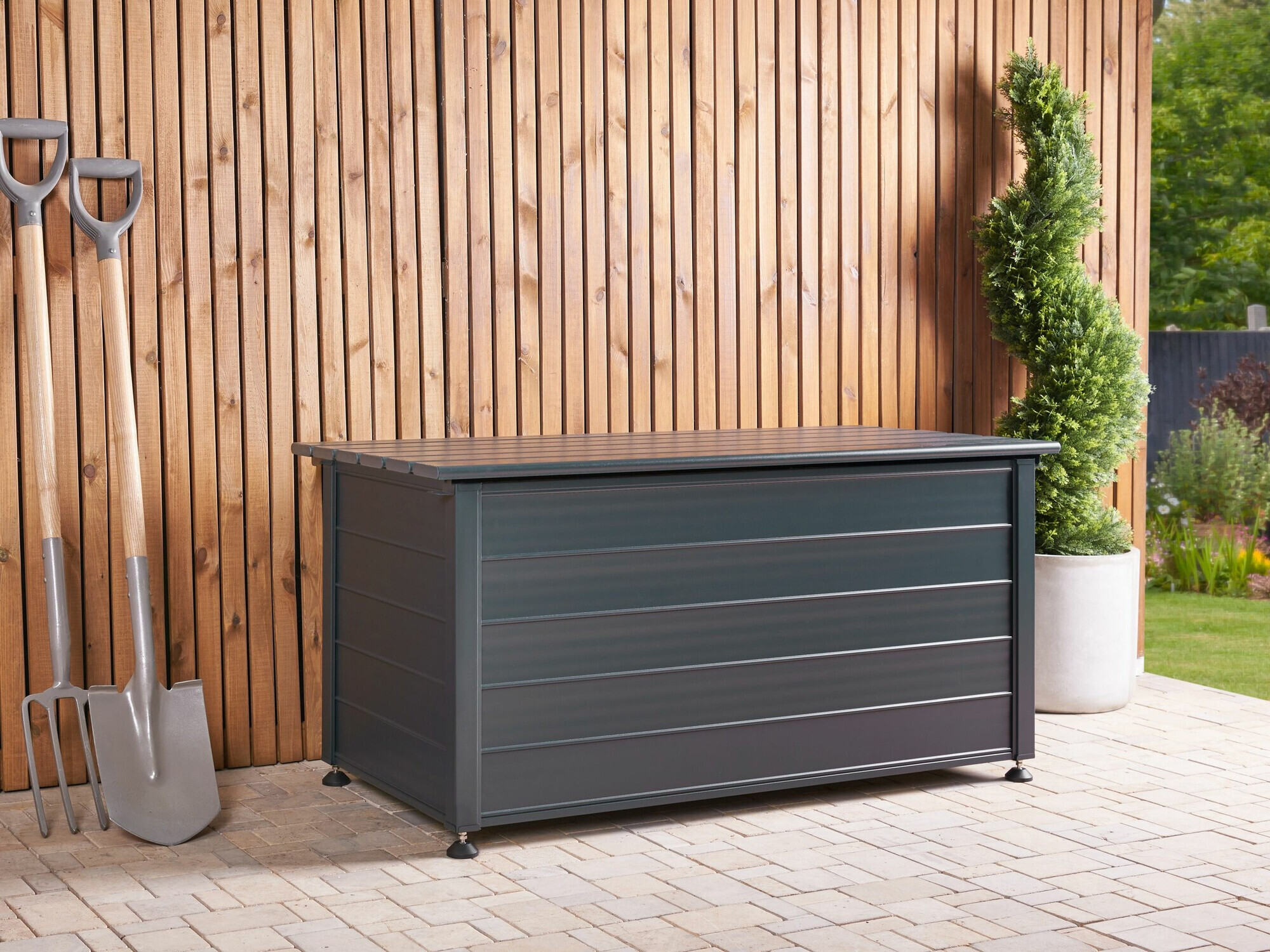 Dārza uzglabāšanas kaste Berwyn 2503 (Pelēks)