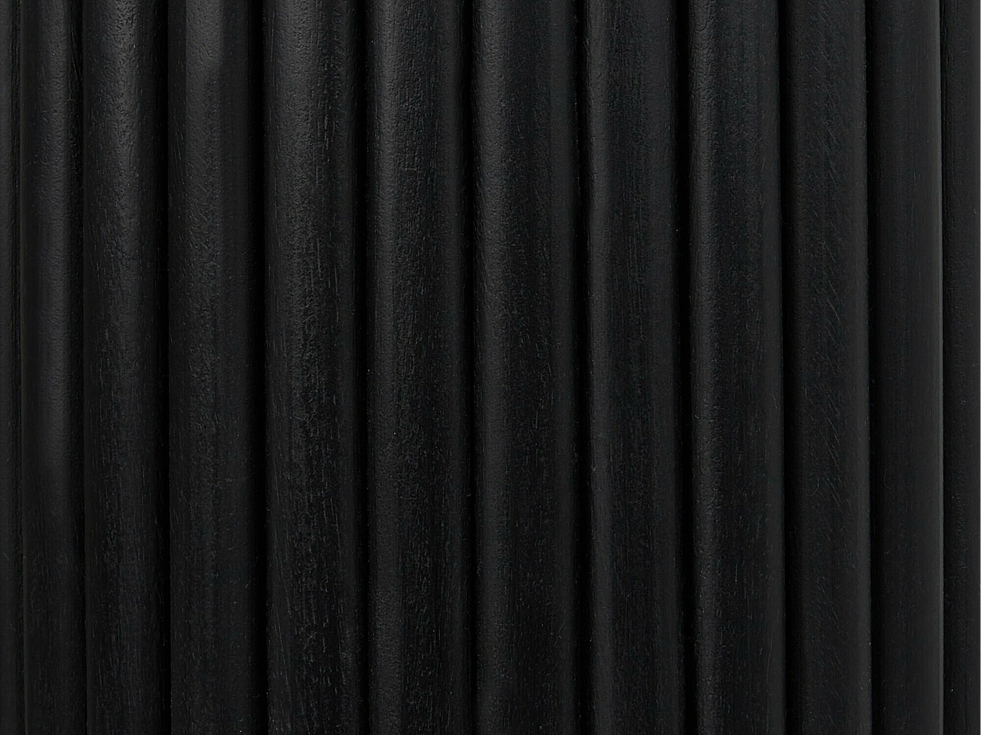 Žurnālu galdiņš Berwyn 2509 (Melns)