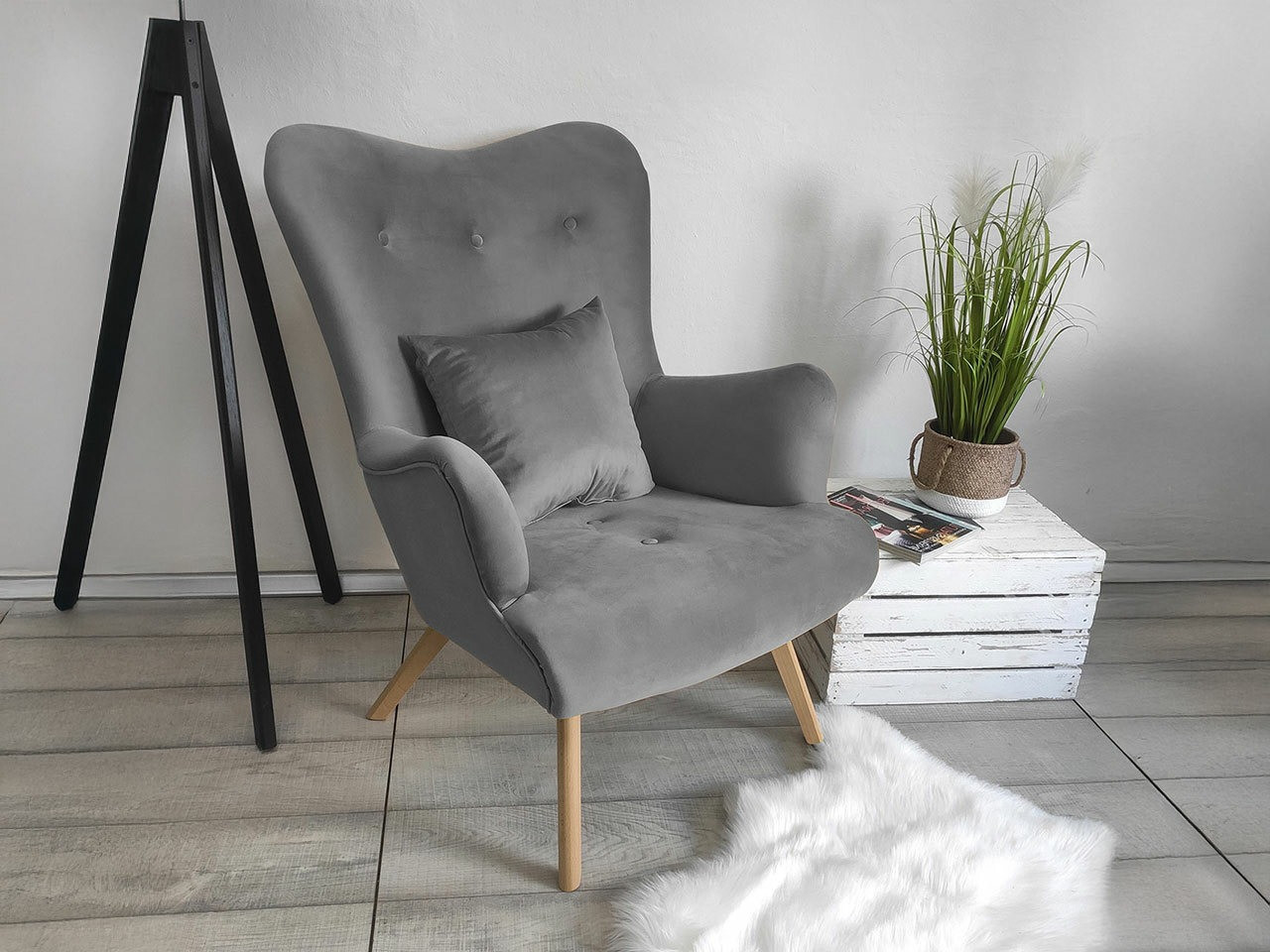 Atpūtas krēsls Clovis 102 (Magic Velvet 2217)