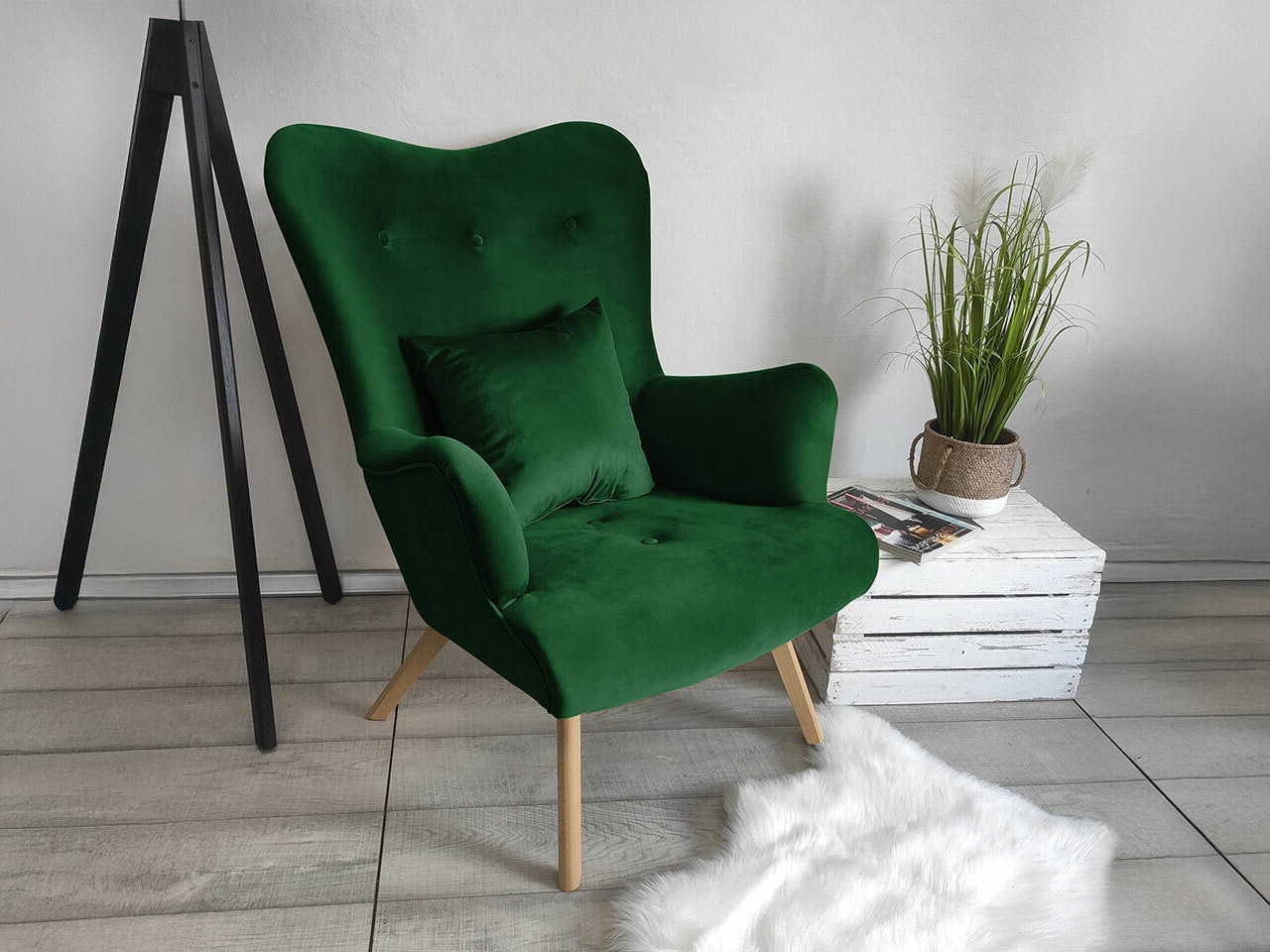 Atpūtas krēsls Clovis 102 (Magic Velvet 2225)