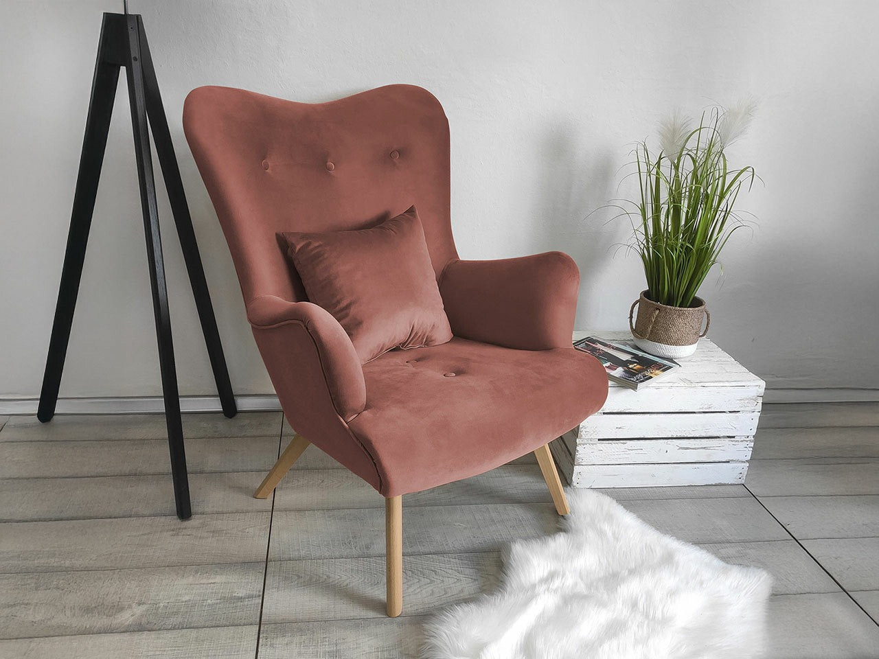 Atpūtas krēsls Clovis 102 (Magic Velvet 2258)