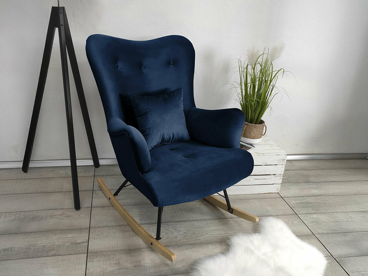 Šūpuļkrēsls Clovis 101 (Magic Velvet 2216)