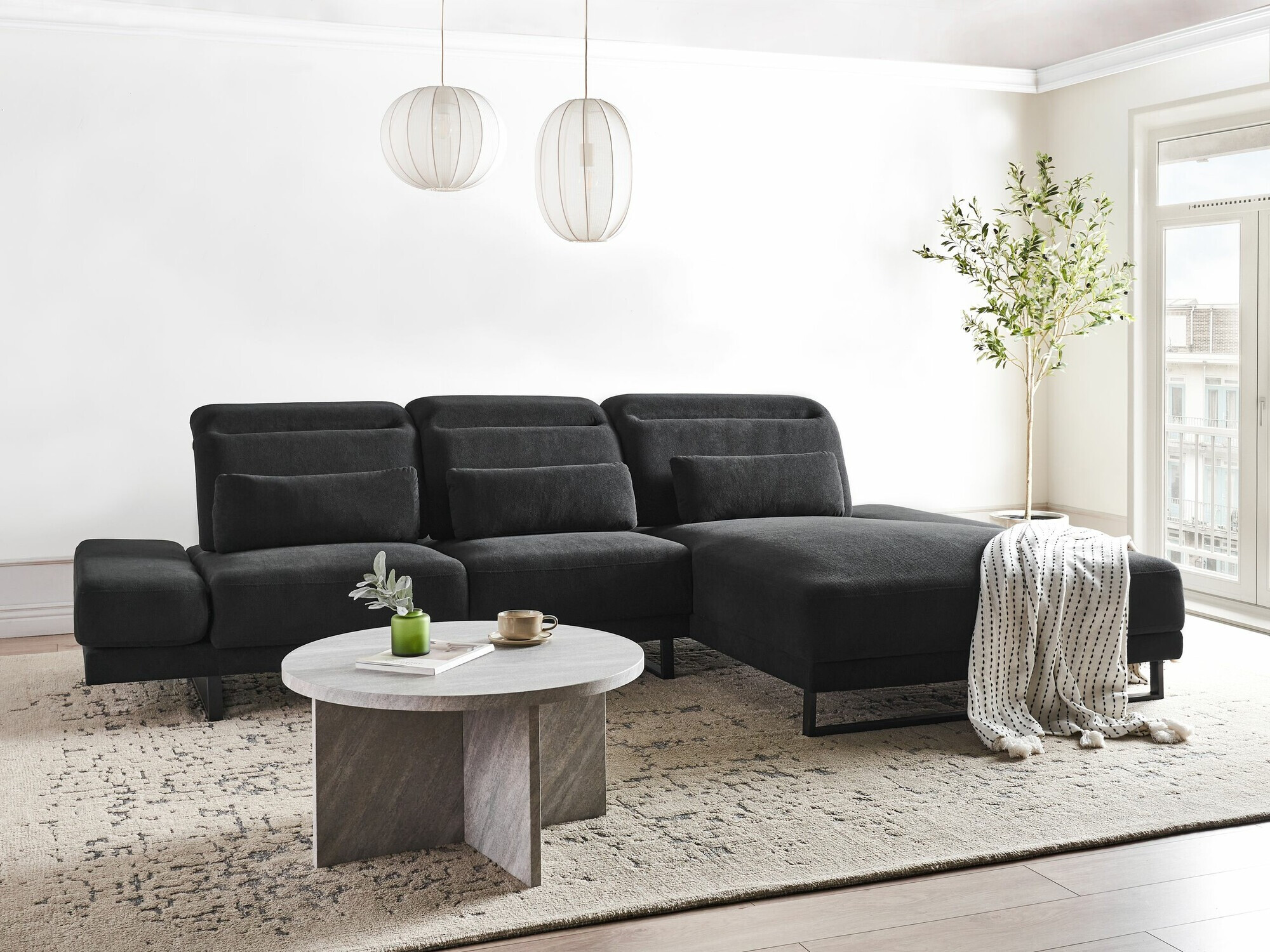 Stūra dīvāns Berwyn 2552 (Melns)