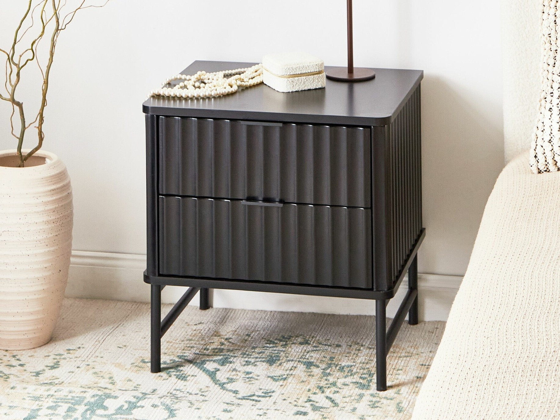 Naktsgaldiņš Berwyn 2578 (Melns)