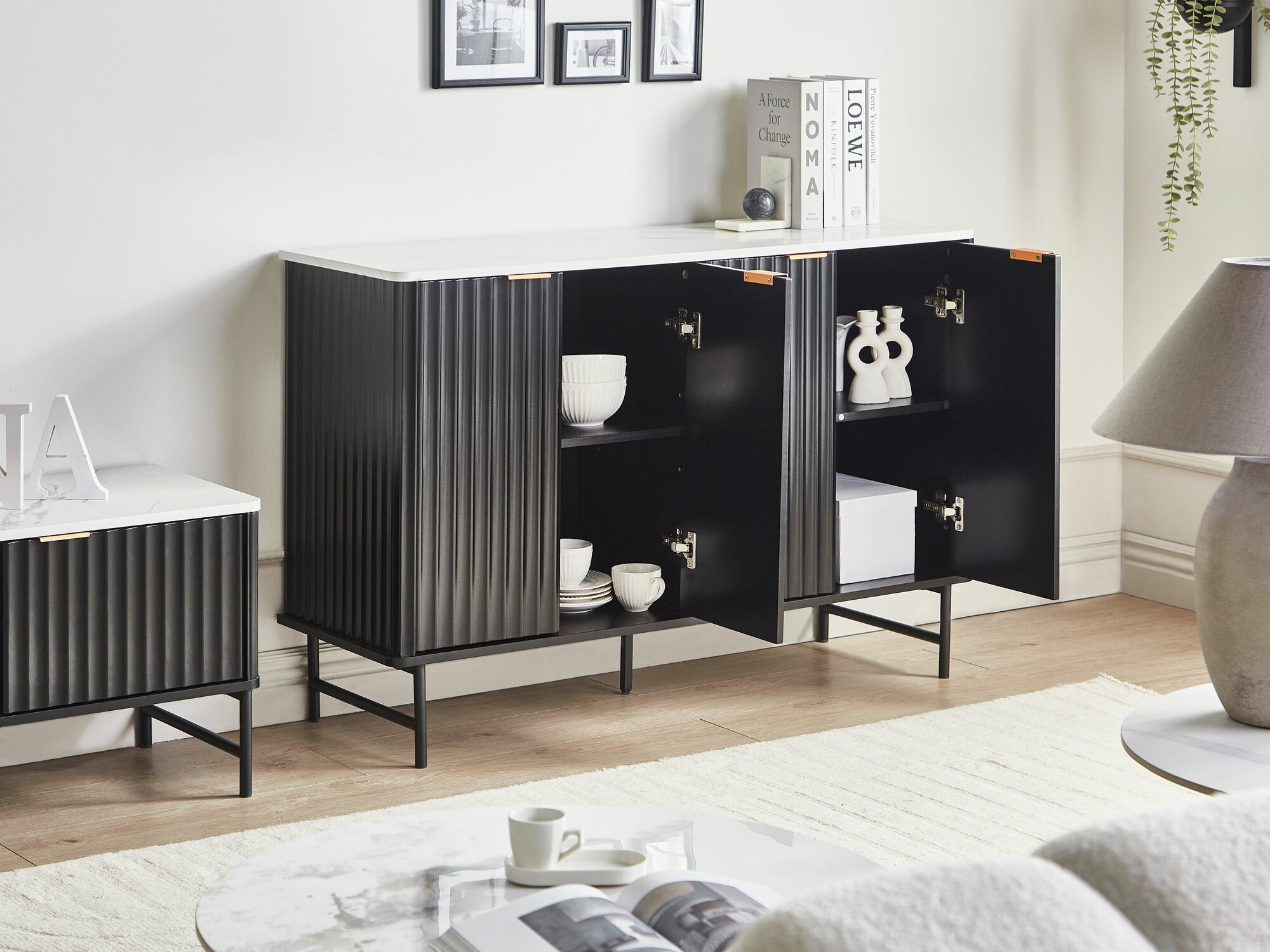 Skapis Berwyn 2577 (Melns + Balts marmors)