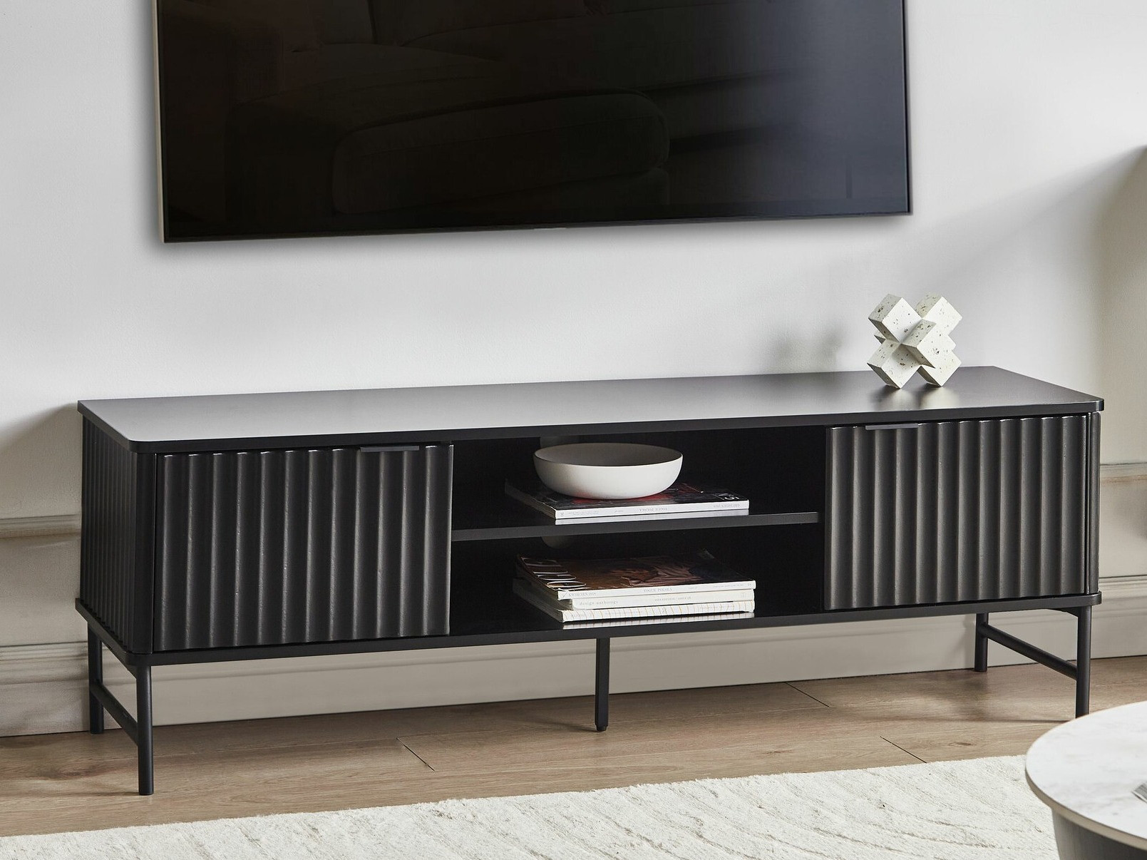 TV galds Berwyn 2575 (Melns)