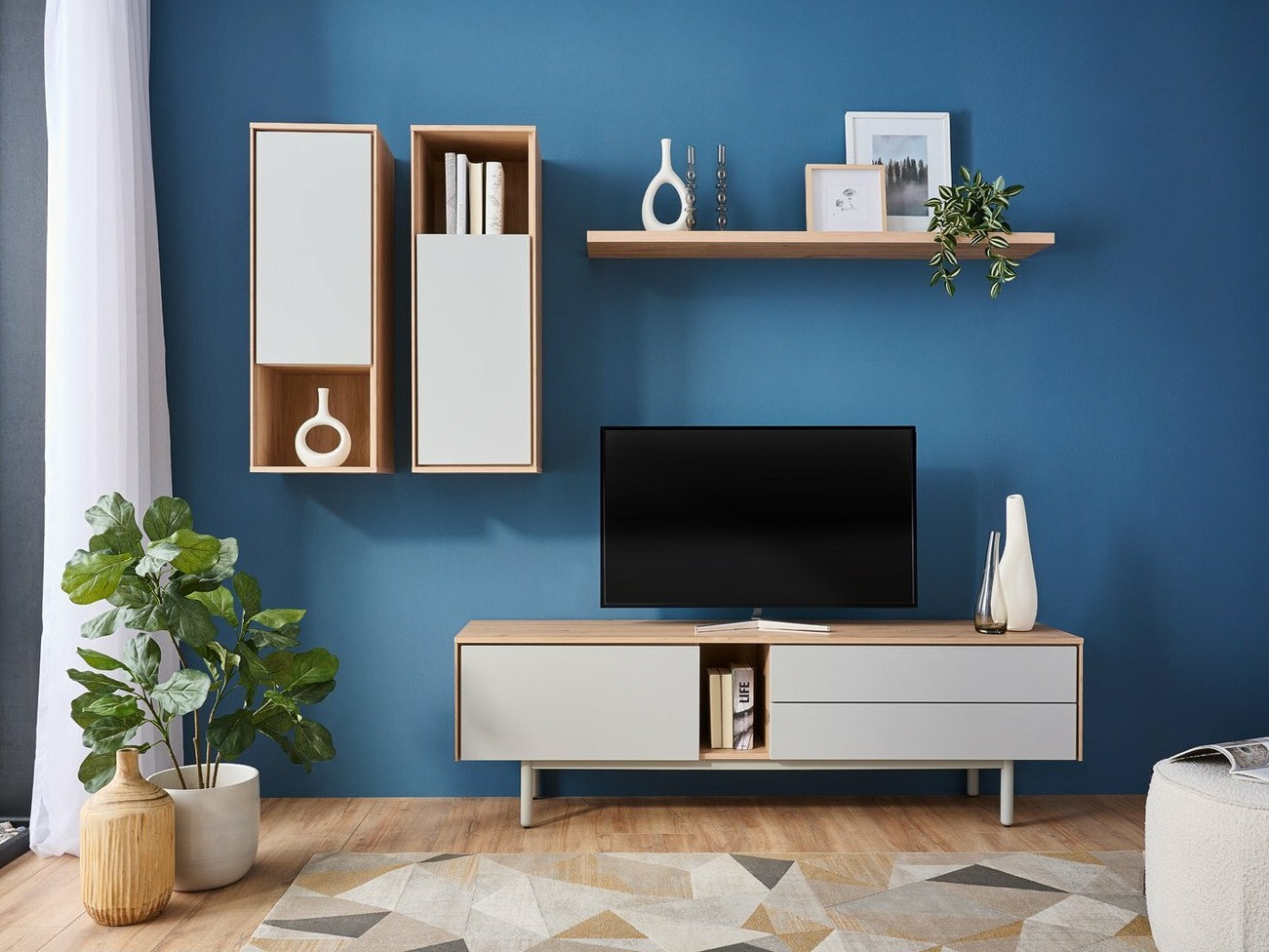 TV galds Elirema 105