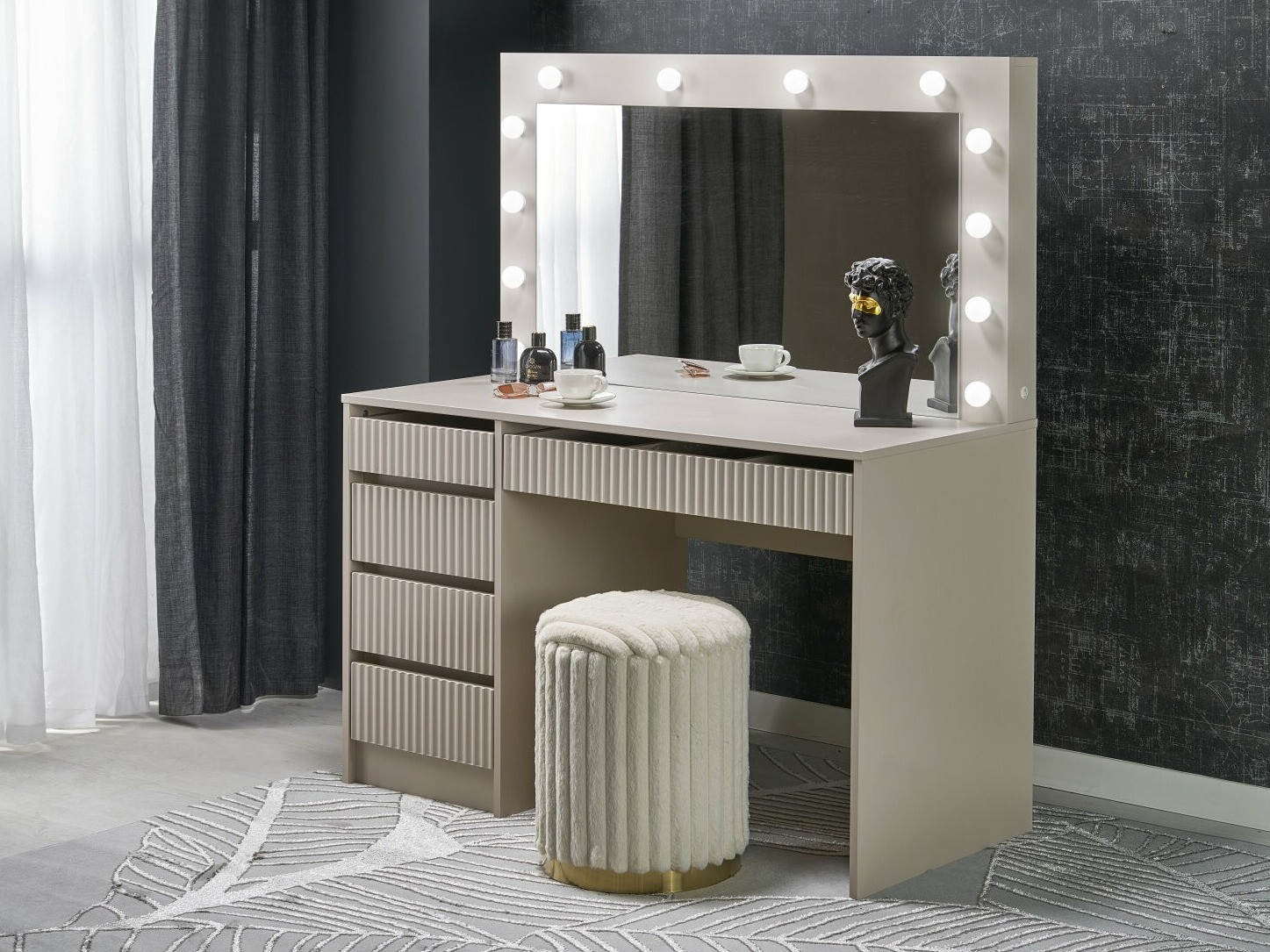 Grima galds Houston 1504 (Kašmirs)