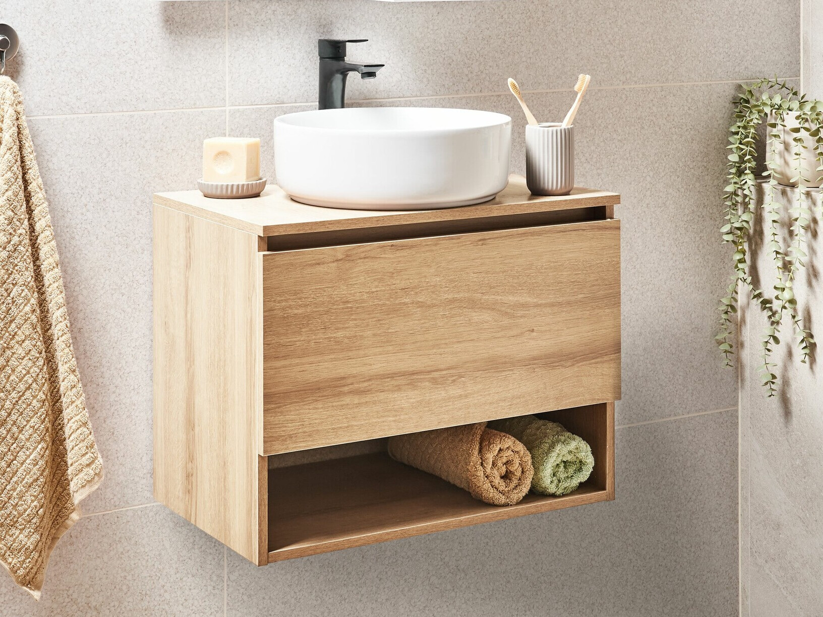 Piekarams vannas istabas skapītis izlietnei Berwyn 2647