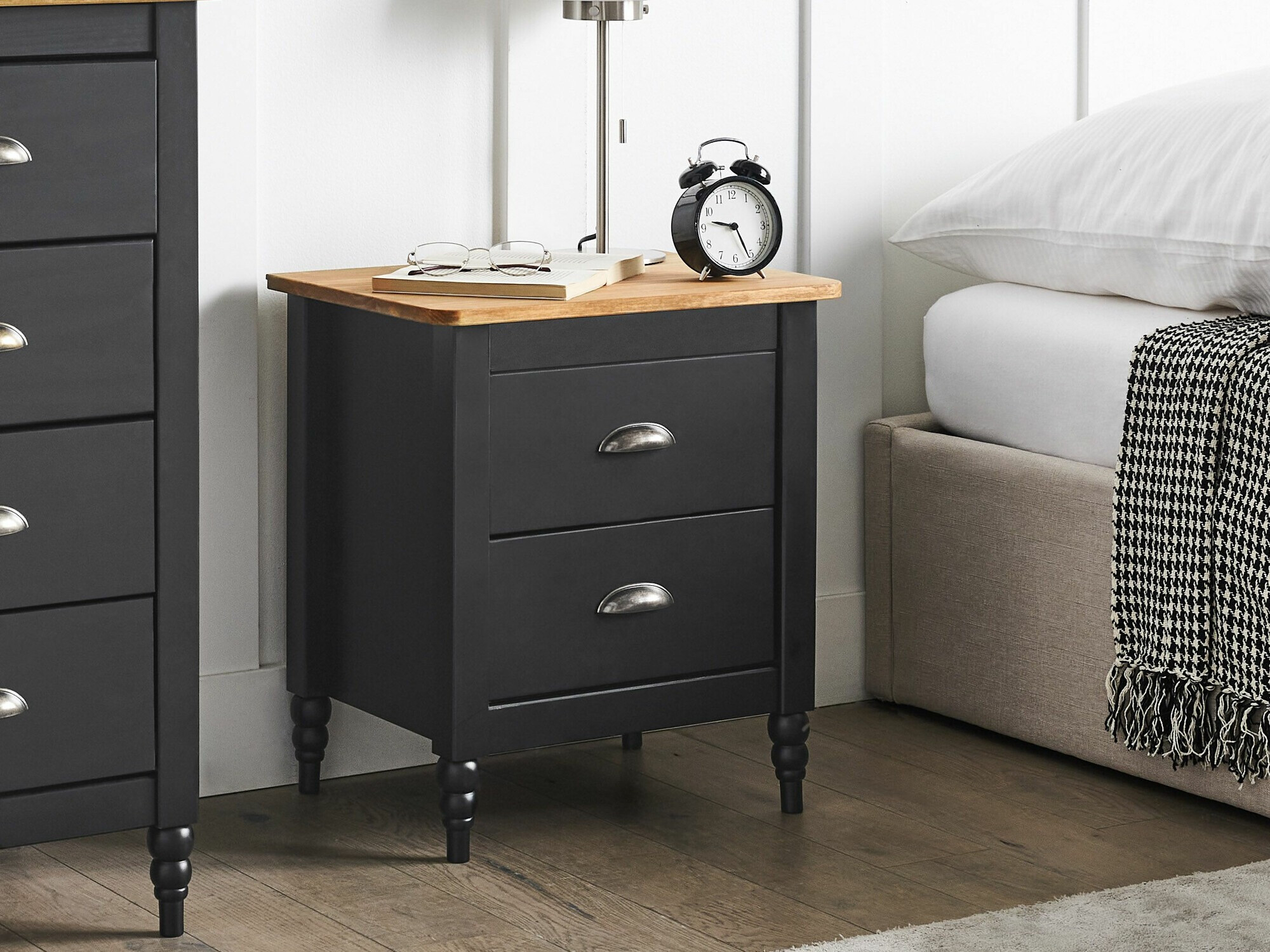 Прикроватная тумбочка Berwyn 2481 (Чёрный + Светлое дерево)