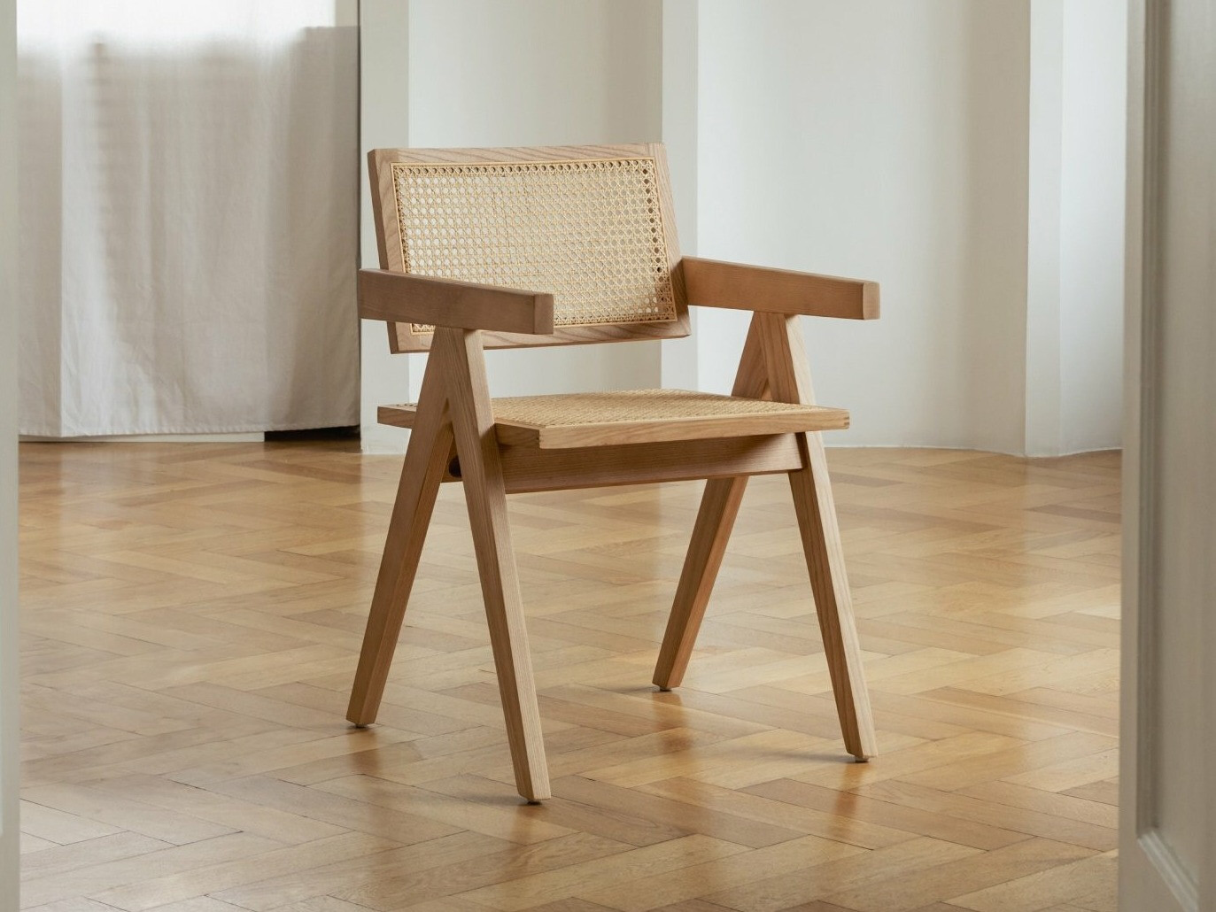 Krēsls Burleson 245 (Gaišs koks + Gaiši brūns)