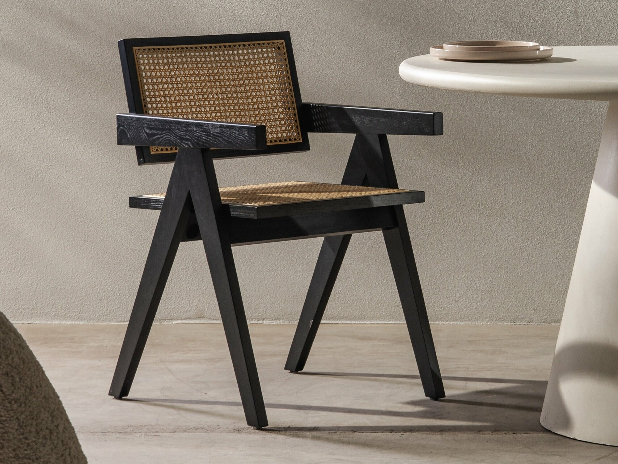 Krēsls Burleson 245 (Melns + Gaiši brūns)