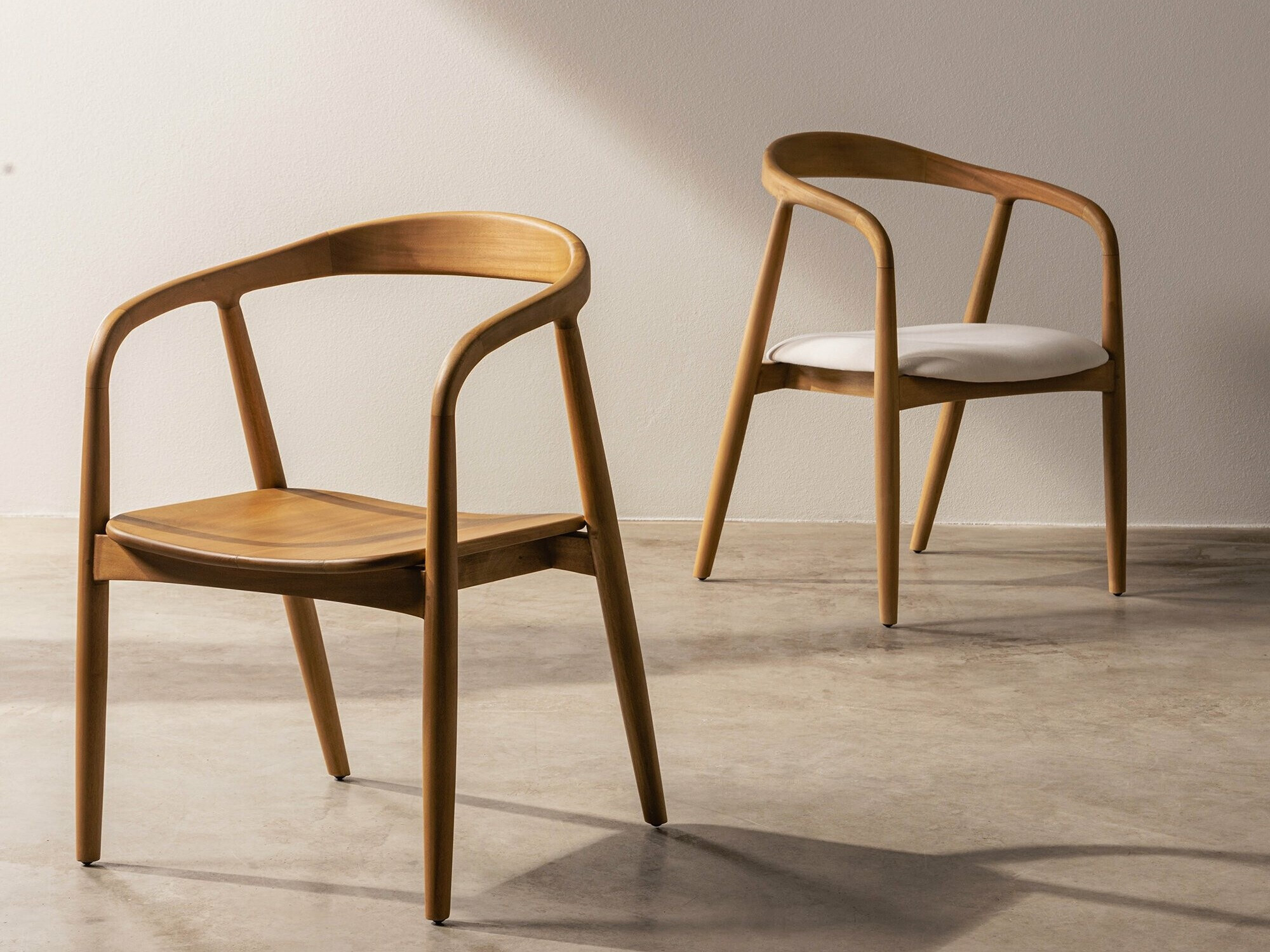 Krēsls Burleson 247 (Gaišs koks + Krēms)