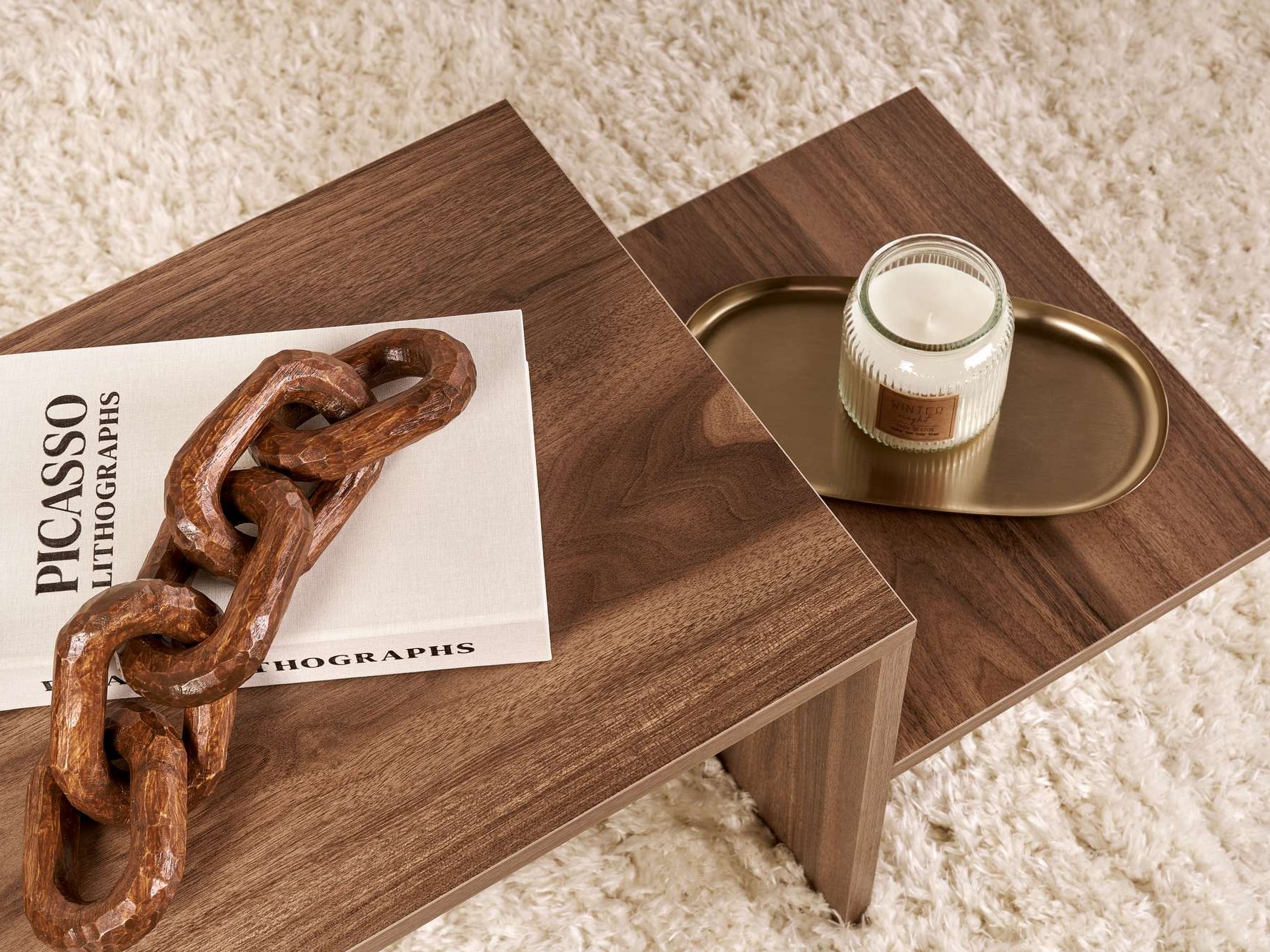 Žurnālu galdiņš Novato 104 (Riekstkoks)