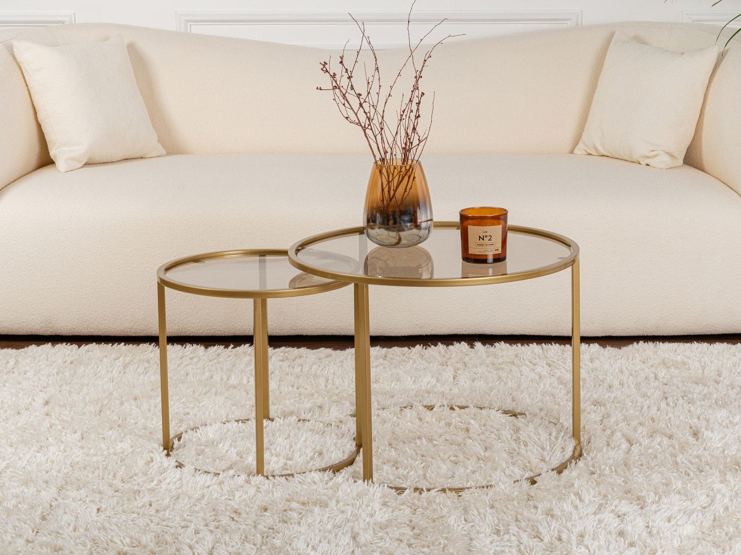 Žurnālu galdiņu komplekts Novato 124 (Zelta)