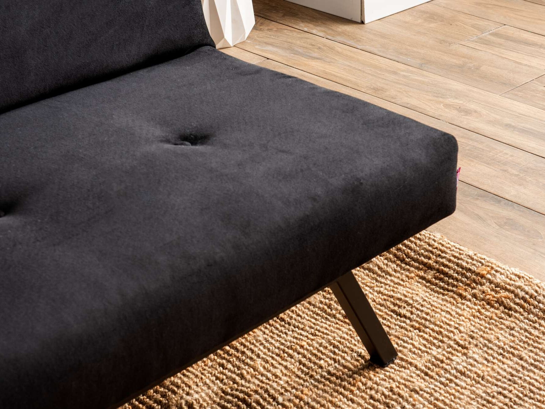 Dīvāns gulta Altadena 300 (Melns)