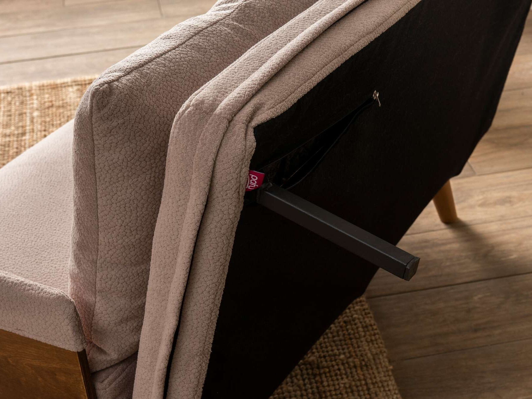 Dīvāns gulta Altadena 606 (Gaiši brūns)