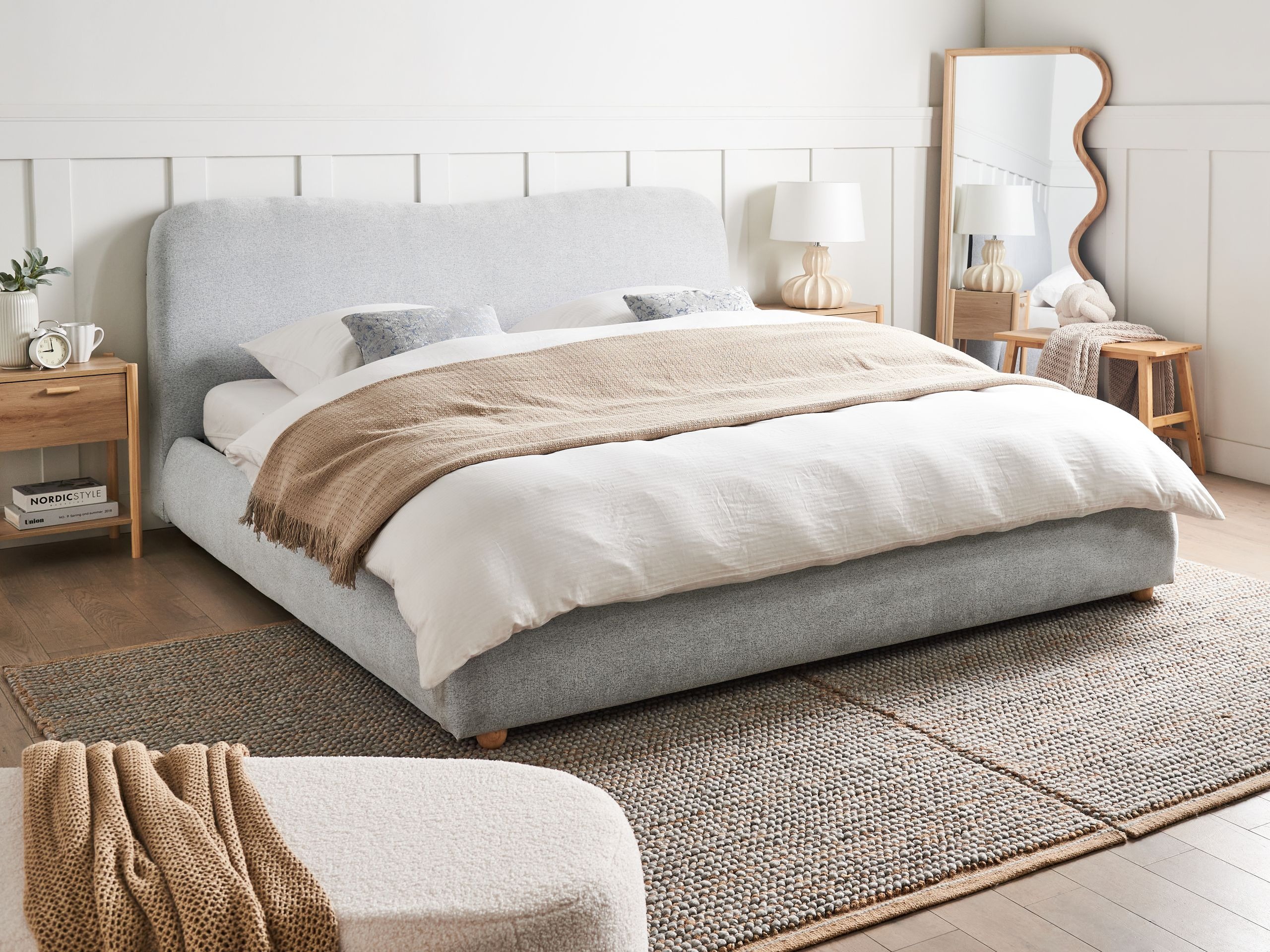 Gulta Berwyn 2735 (Gaiši pelēks)