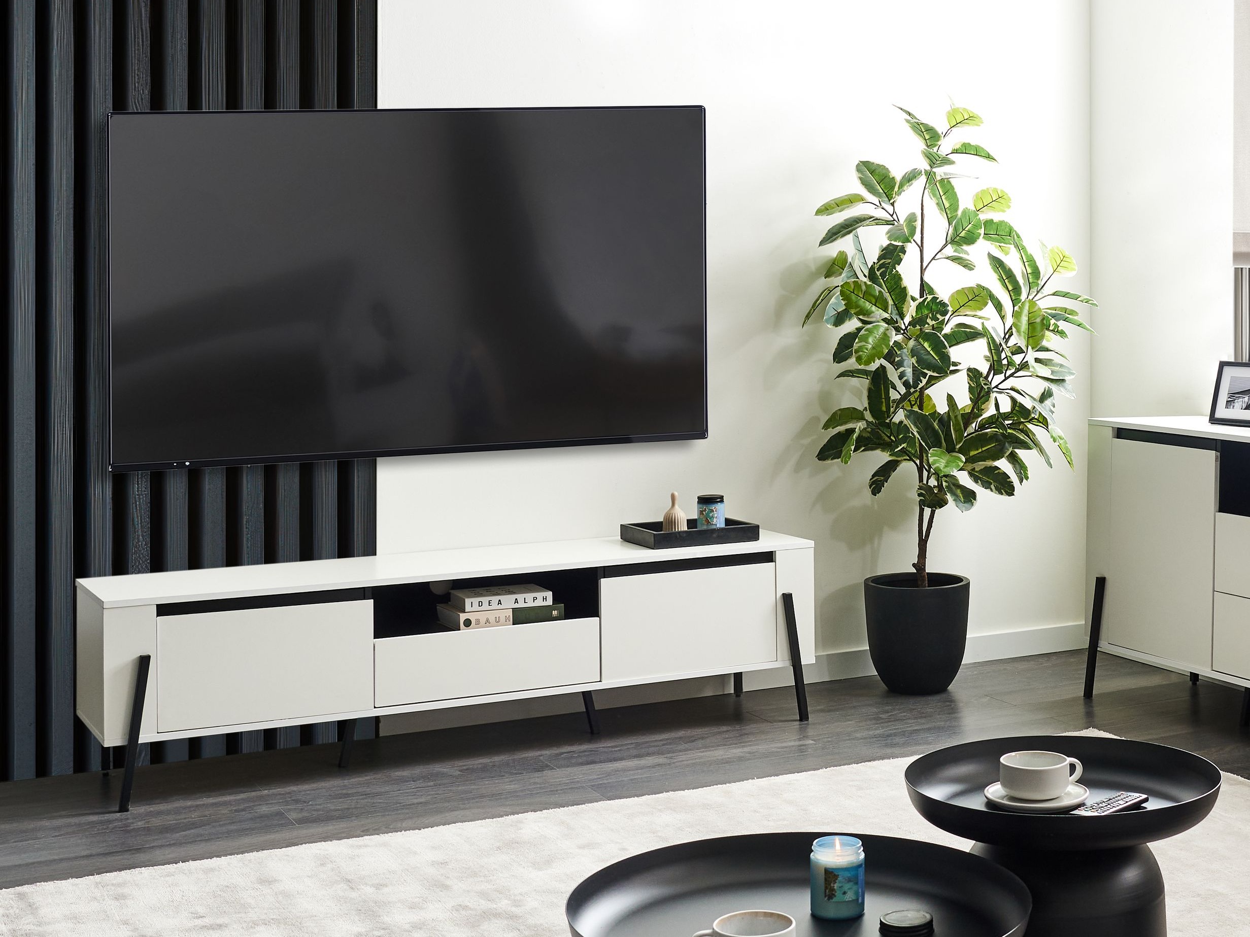 TV galds Berwyn 544 (Balts + Melns)