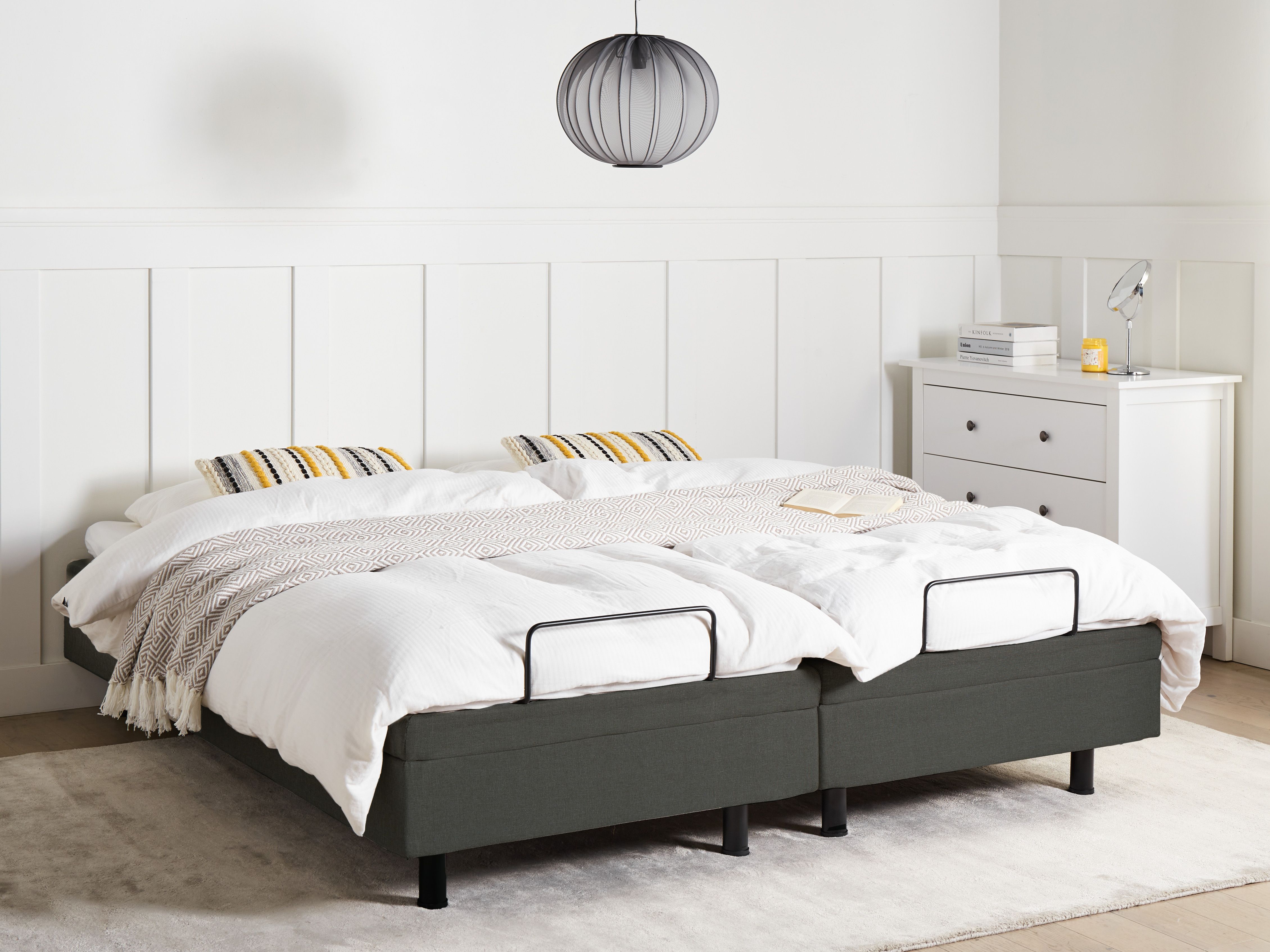 Gulta Berwyn 2750 (Tumši pelēks)