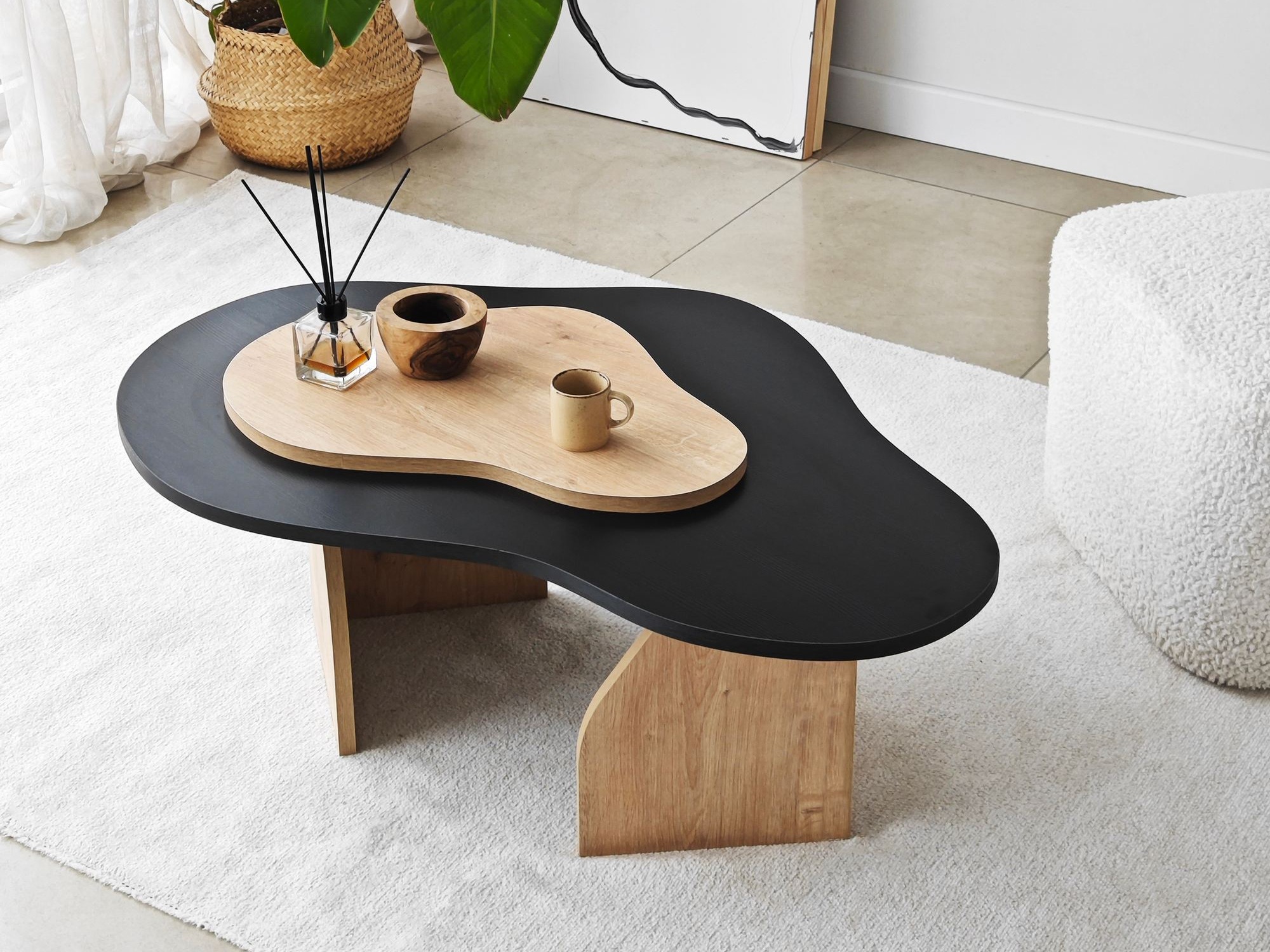 Žurnālu galdiņš Kailua 2633 (Melns + Ozols)