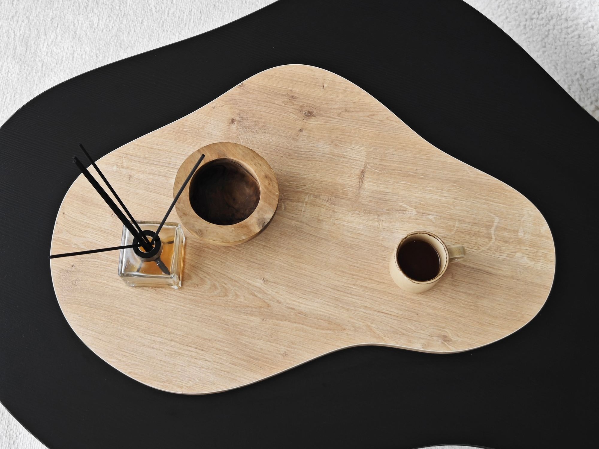 Žurnālu galdiņš Kailua 2633 (Melns + Ozols)