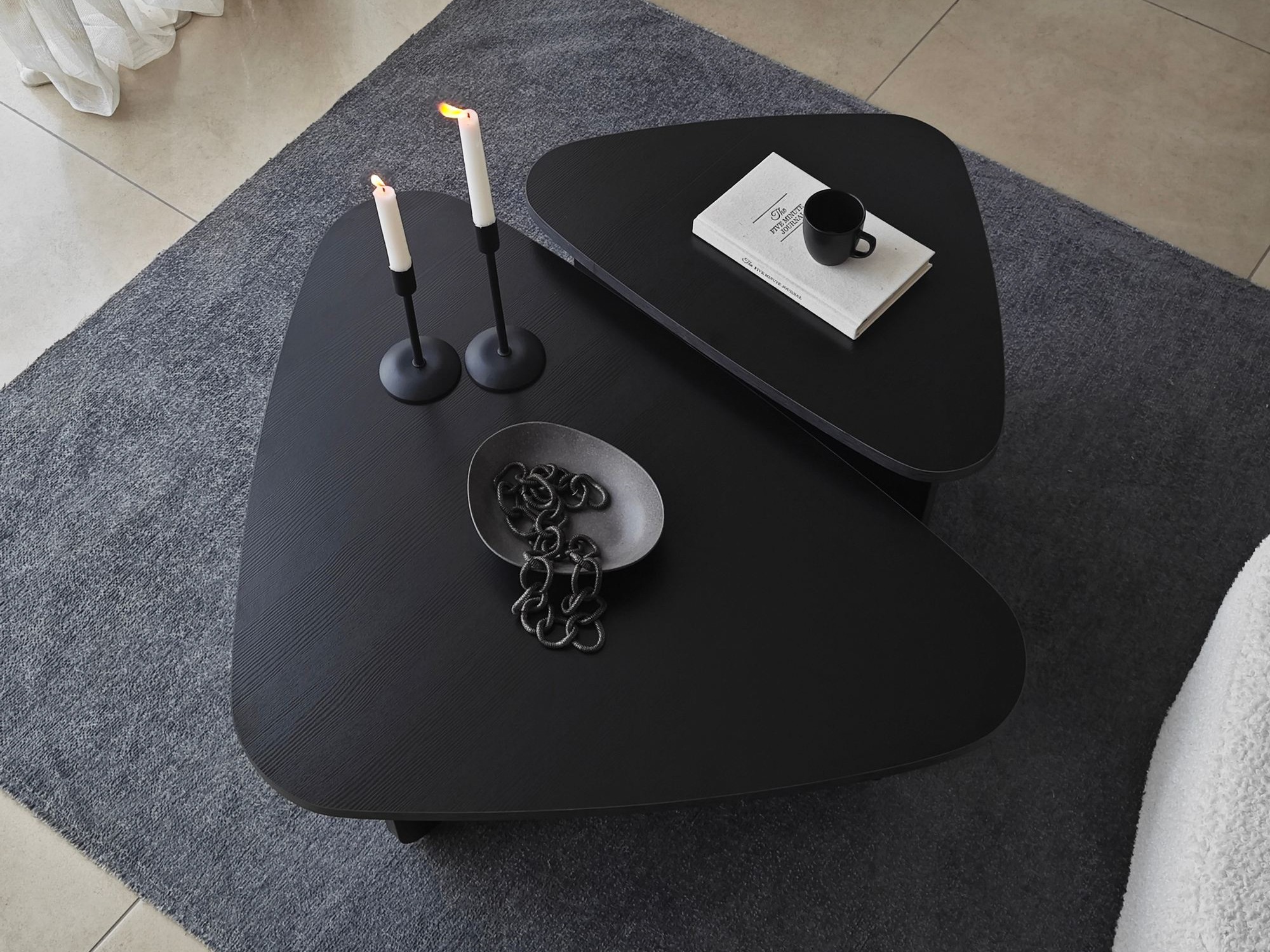 Žurnālu galdiņu komplekts Kailua 2638 (Melns)