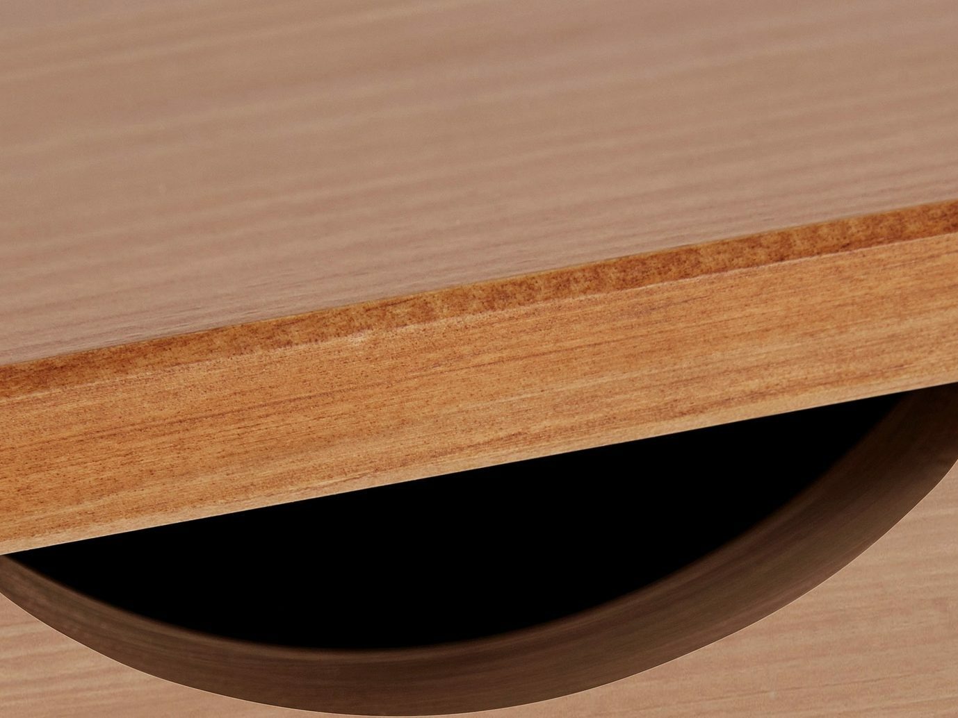 Rakstāmgalds Denton 134 (Gaišs koks)