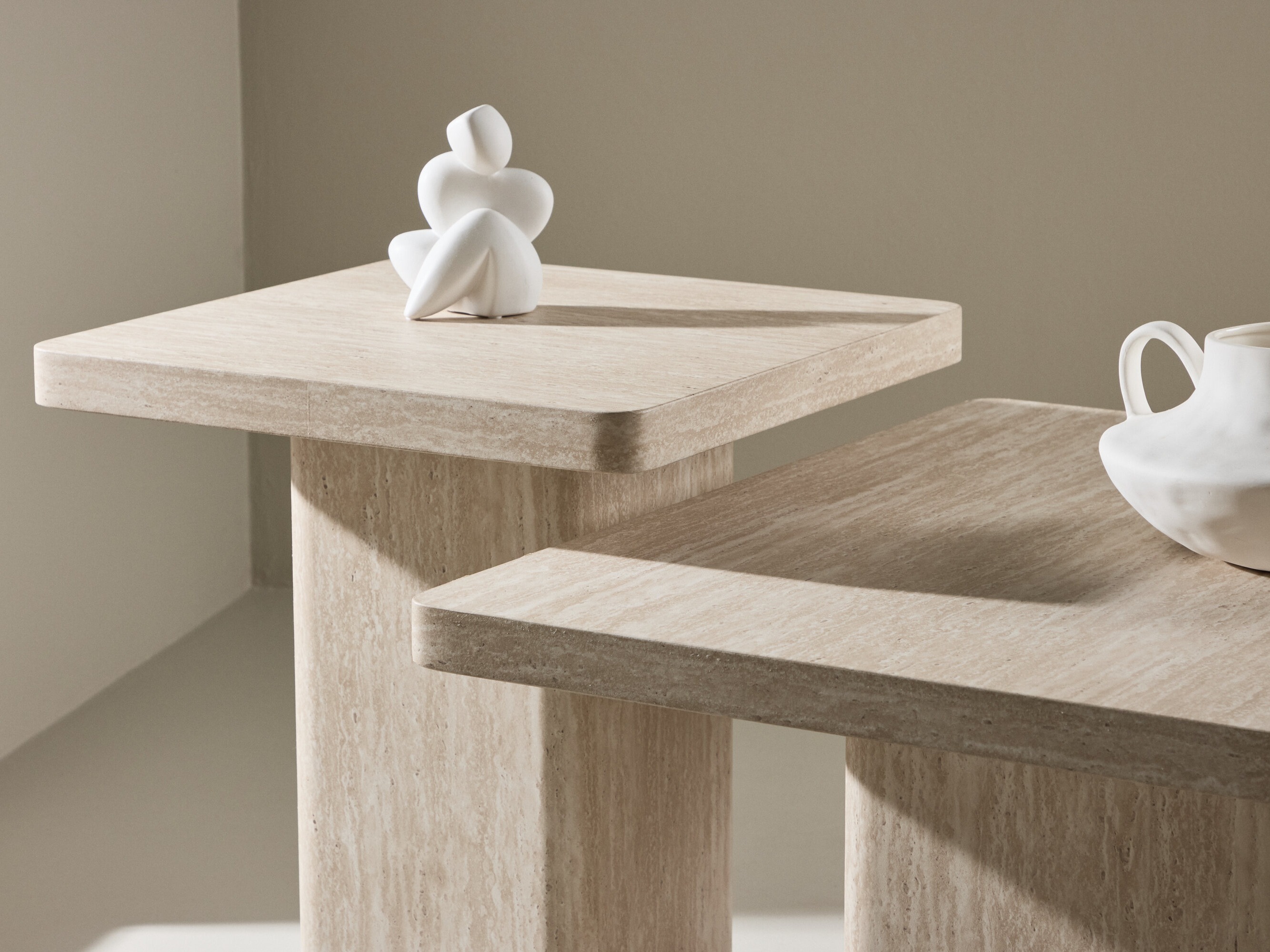 Žurnālu galdiņu komplekts Dallas 4875