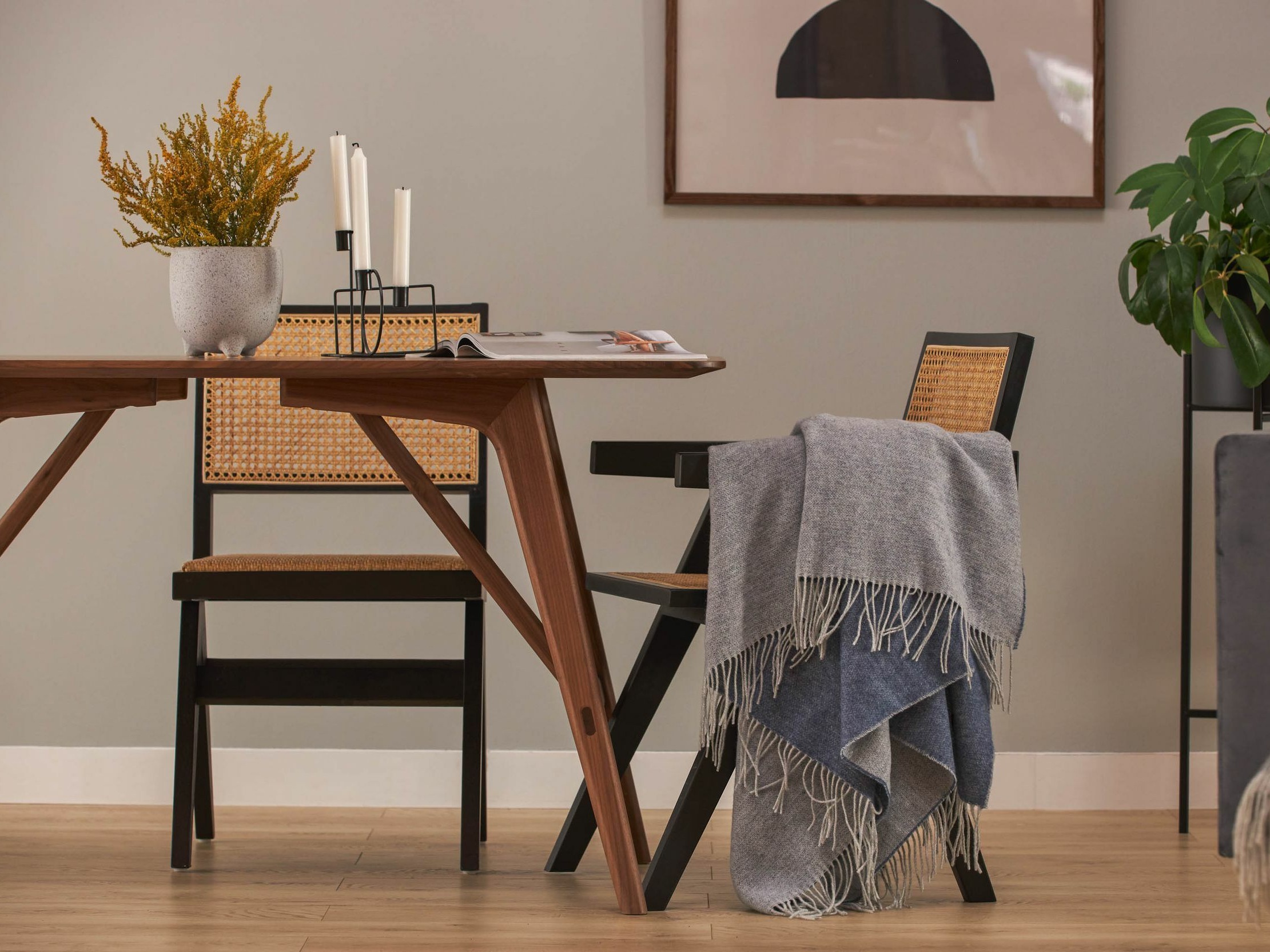 Krēsls Springfield 256 (Melns + Gaiši brūns)