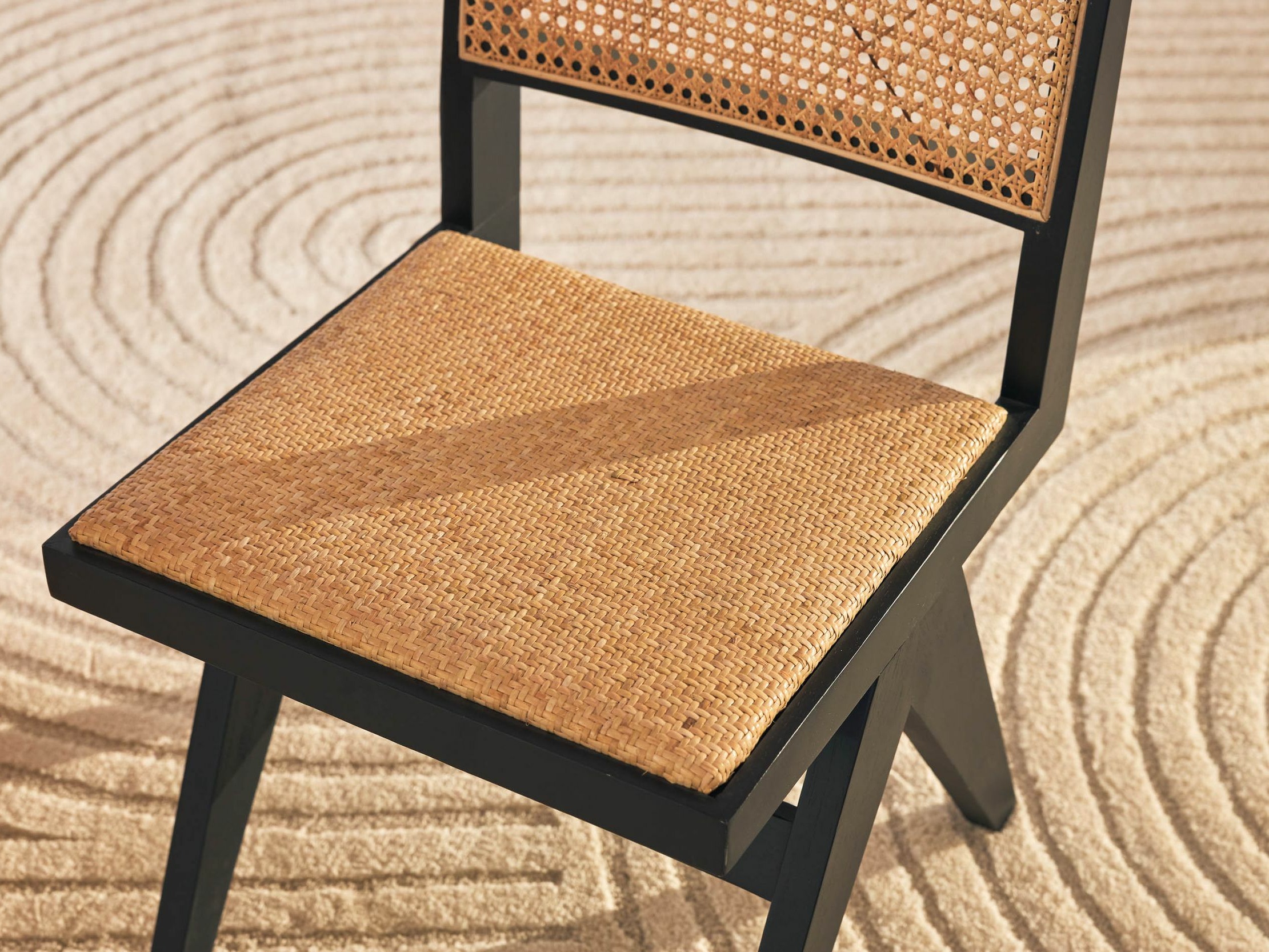 Krēsls Springfield 256 (Melns + Gaiši brūns)