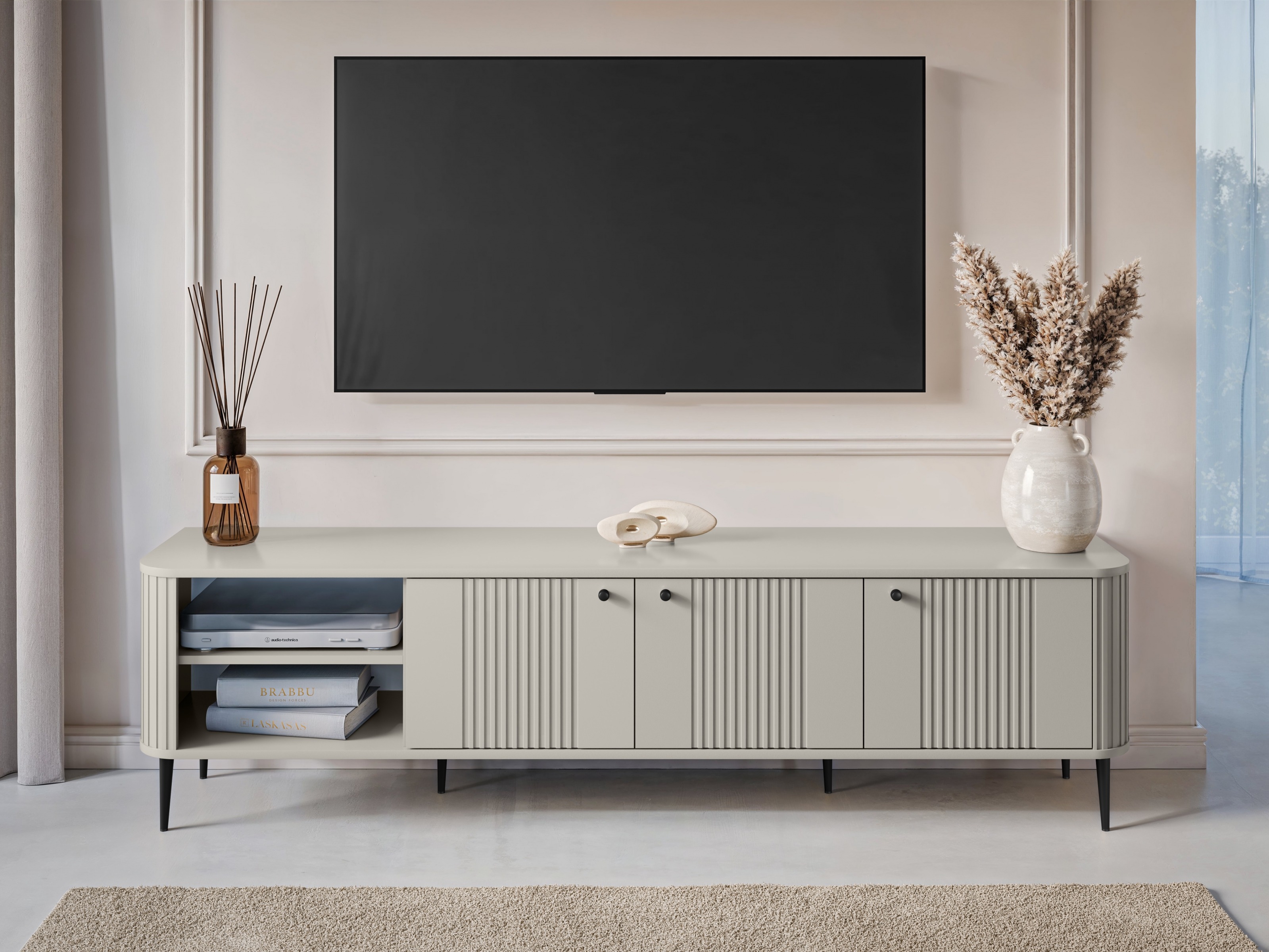 TV galds Revtoru 101 (Kašmirs)