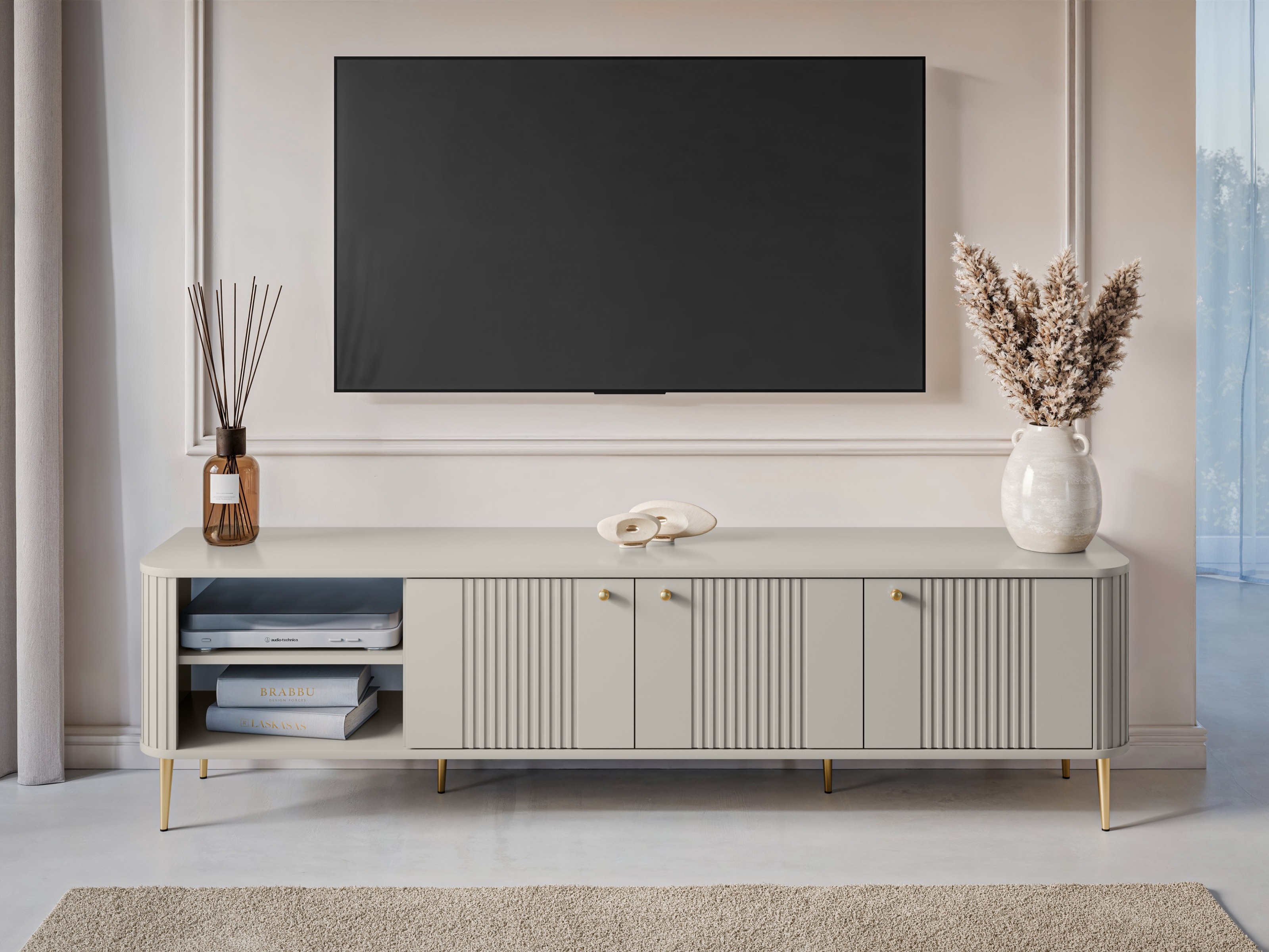 TV galds Revtoru 101 (Kašmirs)