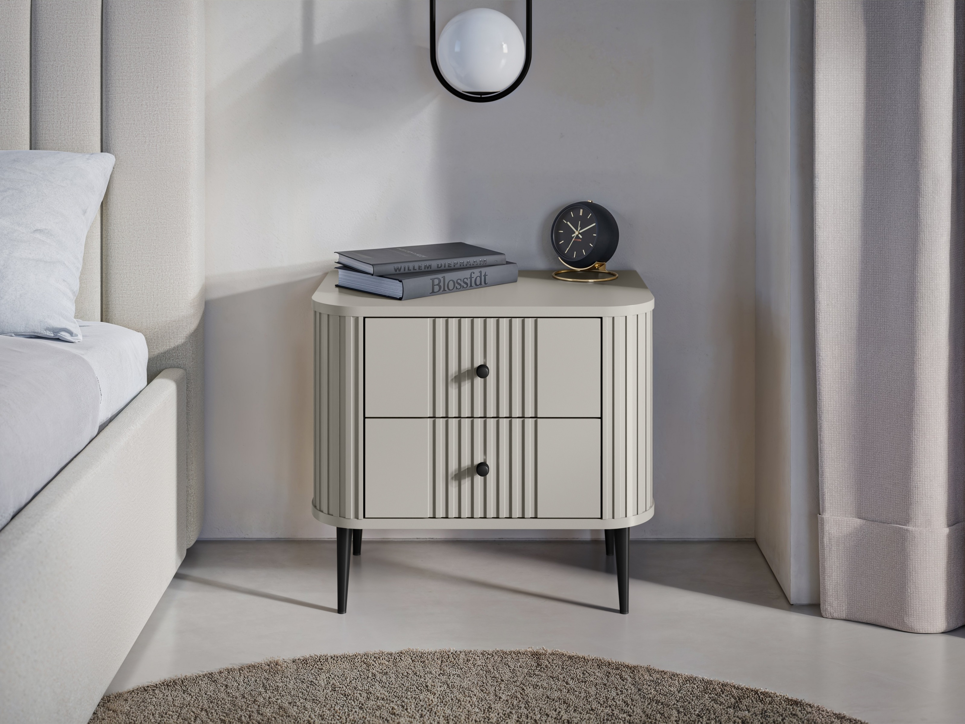 Naktsgaldiņu komplekts Revtoru 106 (Kašmirs)