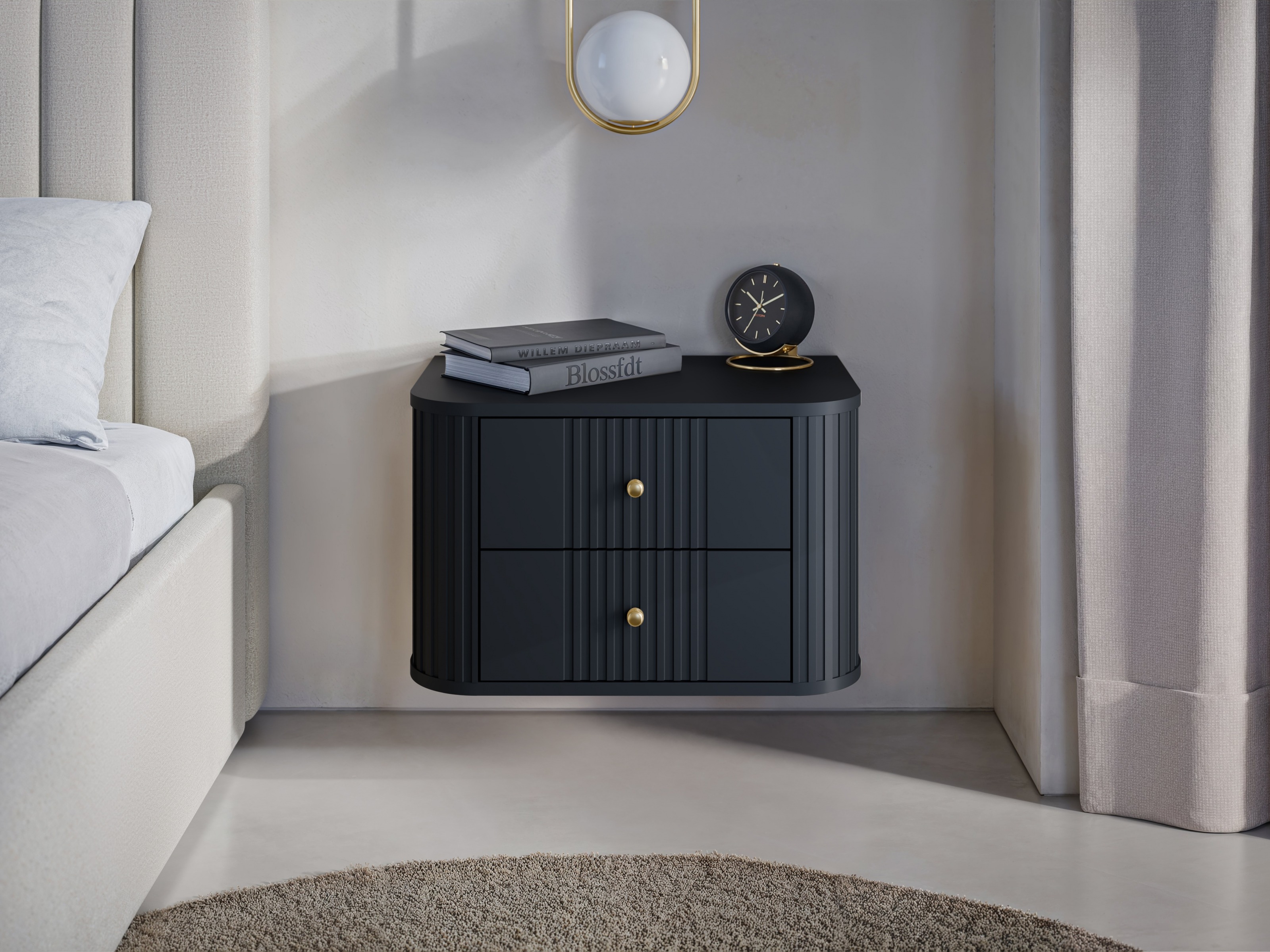 Naktsgaldiņu komplekts Revtoru 107 (Melns)