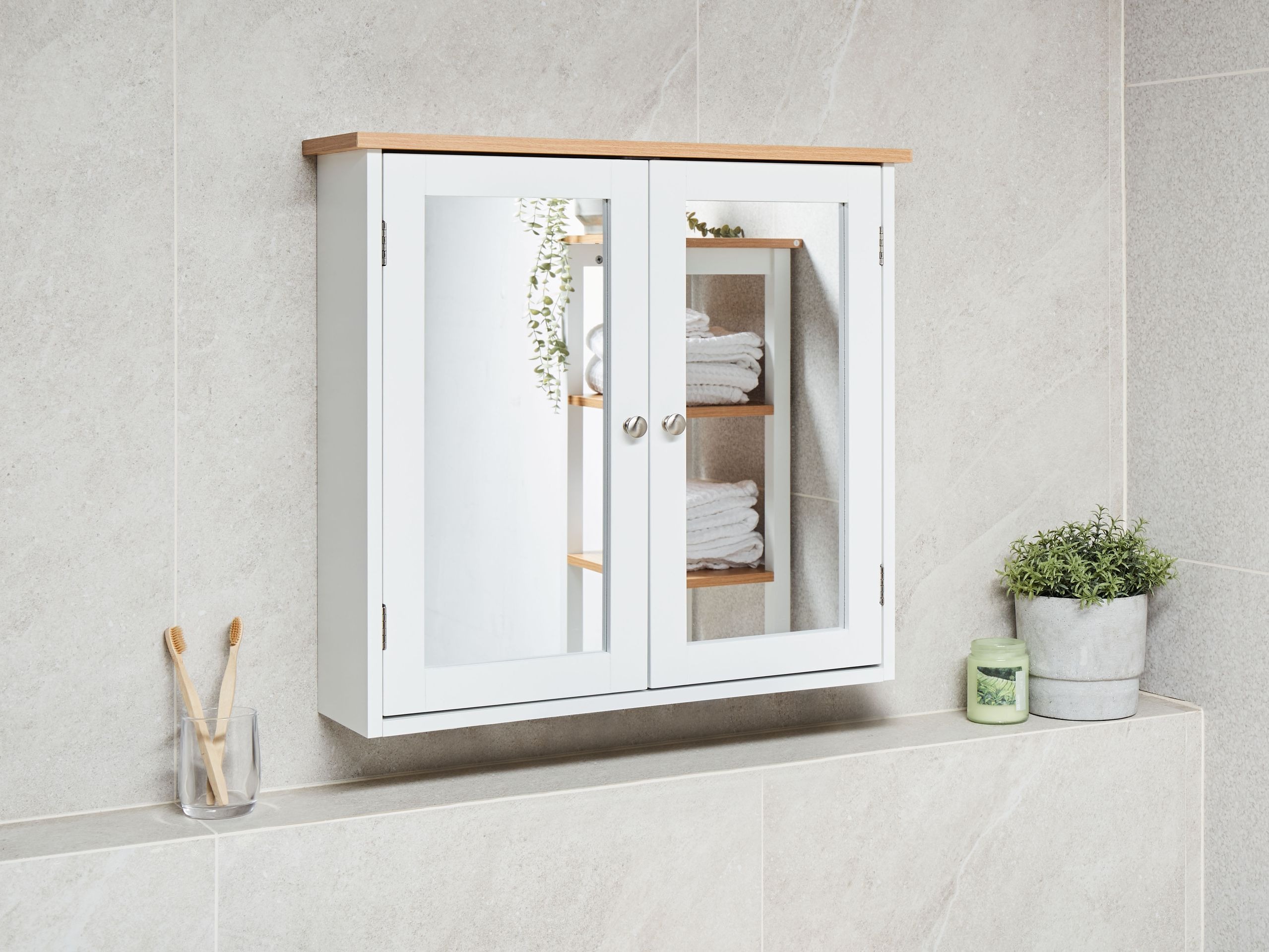 Vannas istabas skapis ar spoguli Berwyn 2800